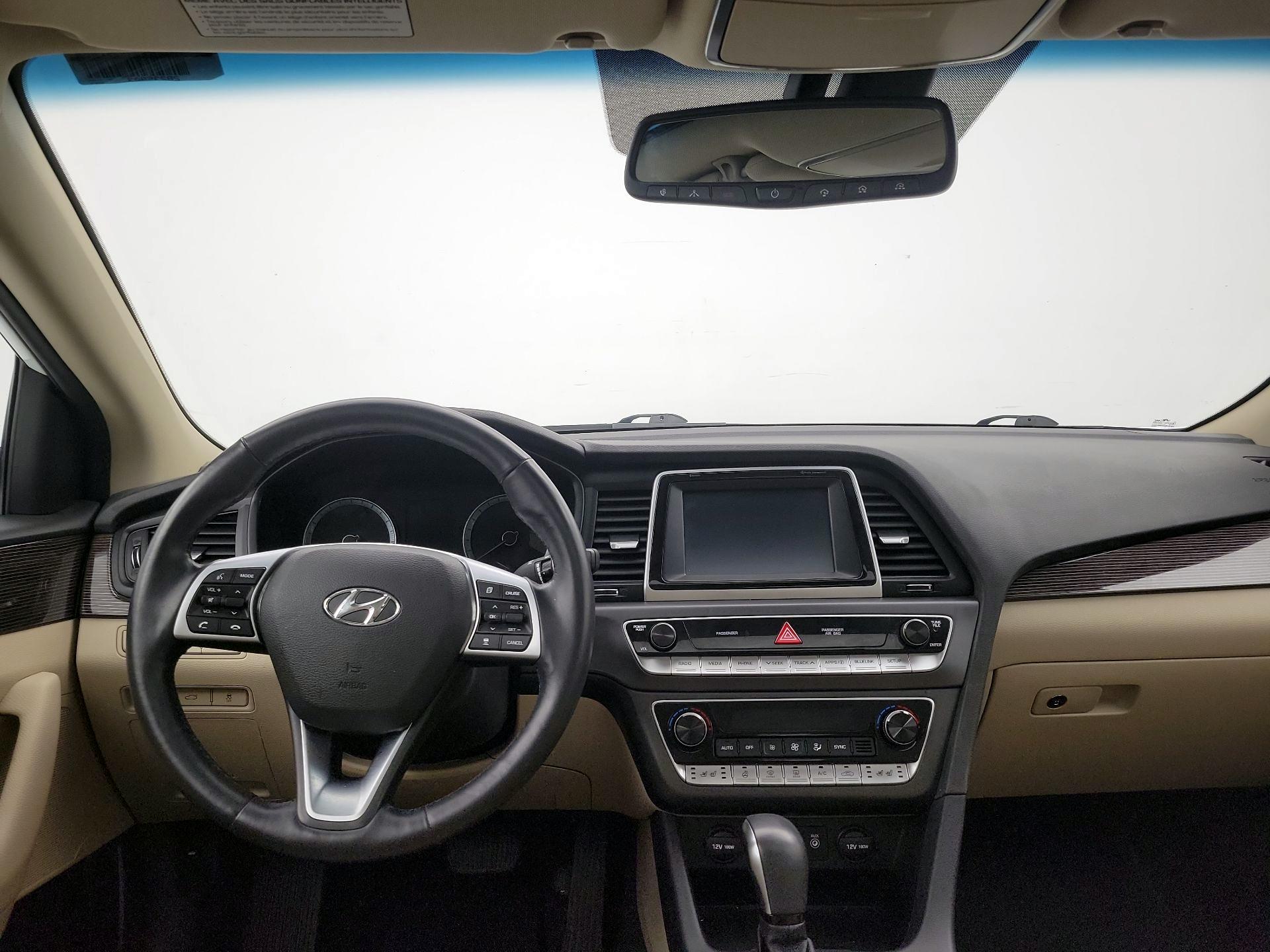 Thumbnail: 2019 Hyundai Sonata - 9