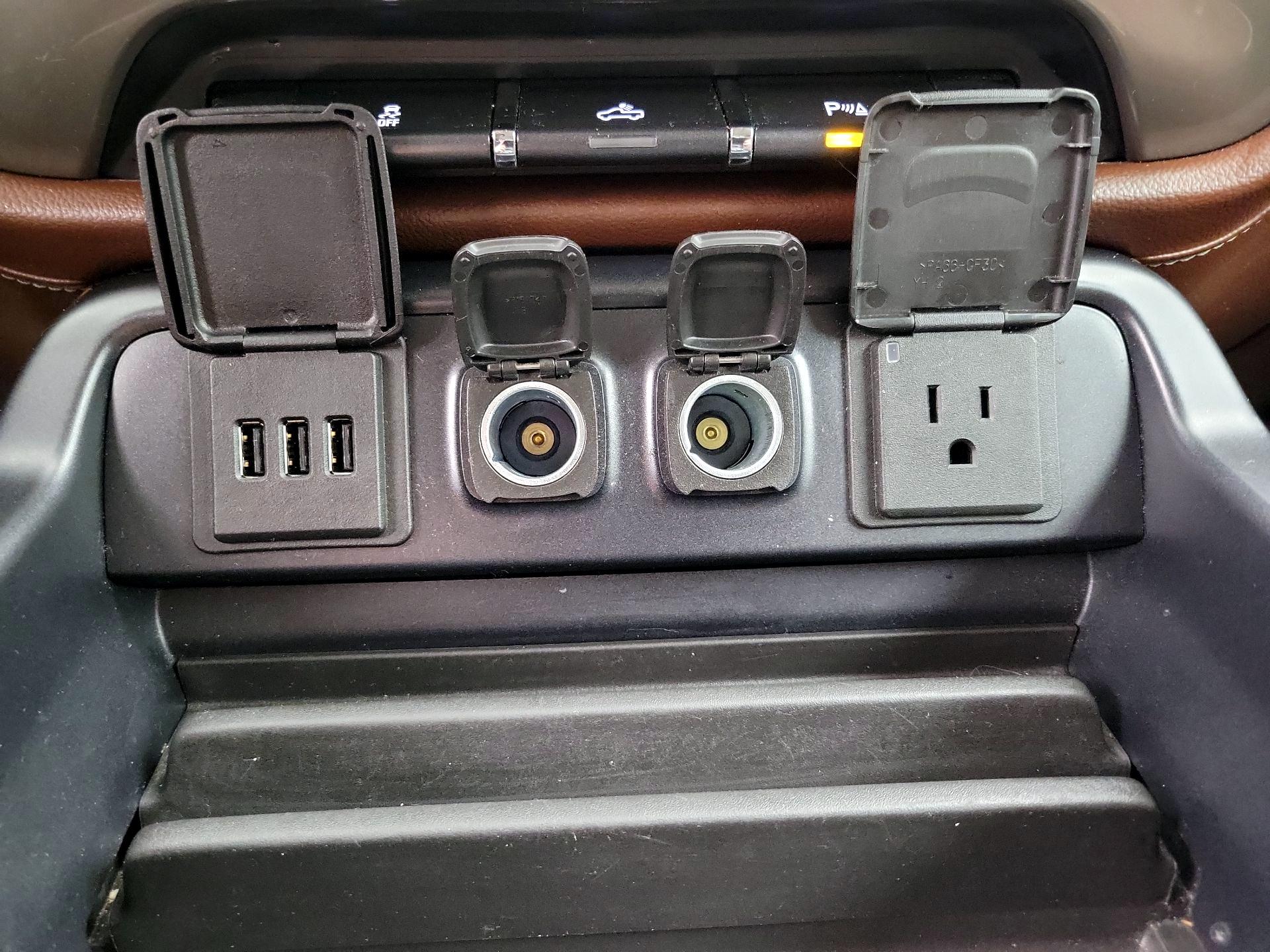 Thumbnail: 2015 Chevrolet Silverado 1500 - 18