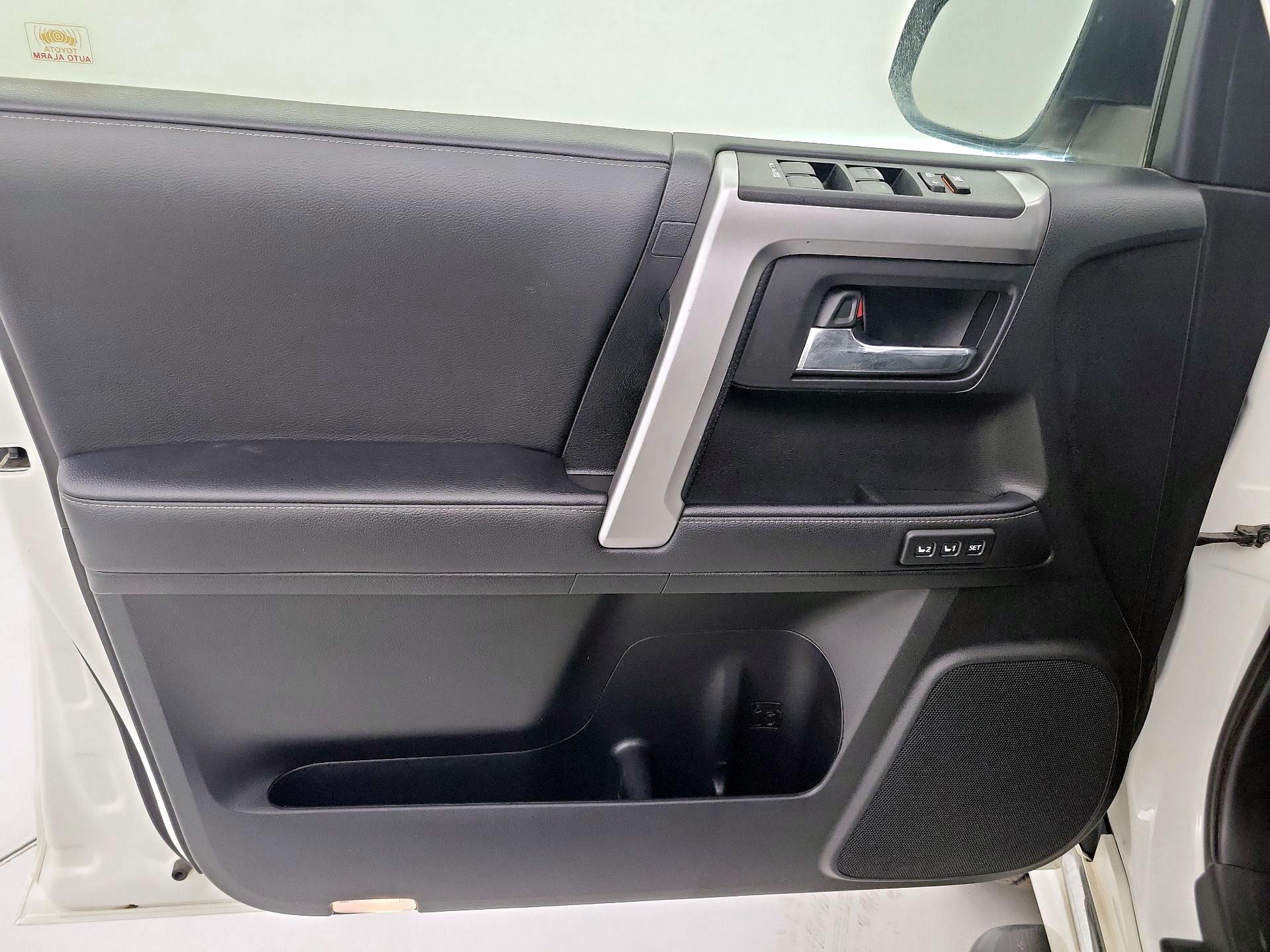 Thumbnail: 2021 Toyota 4Runner - 12