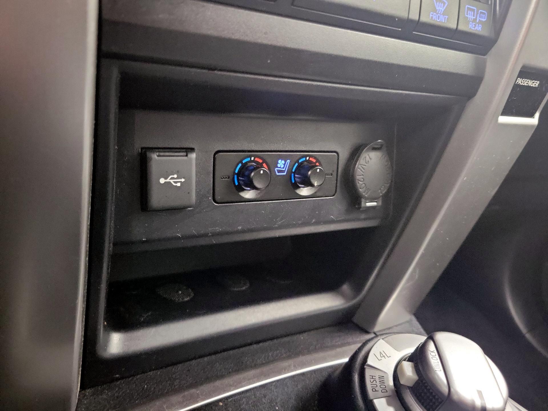 Thumbnail: 2021 Toyota 4Runner - 19