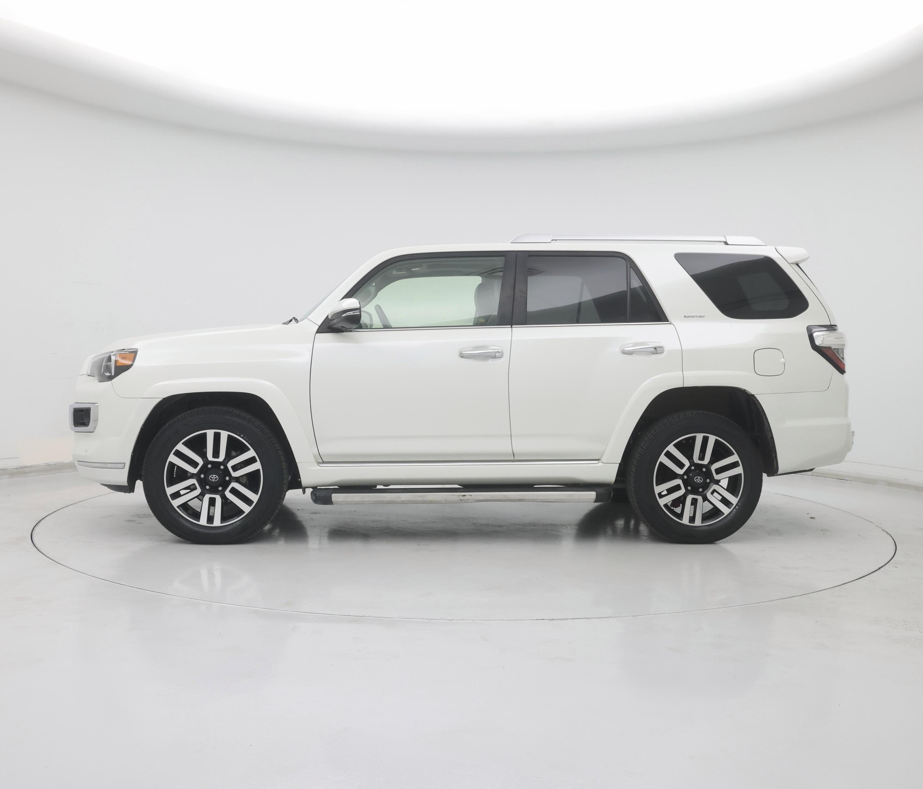 Thumbnail: 2021 Toyota 4Runner - 3