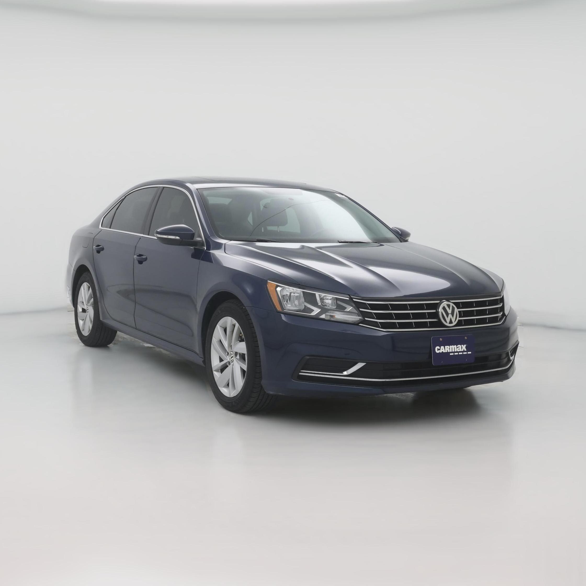 Thumbnail: 2018 Volkswagen Passat - 1
