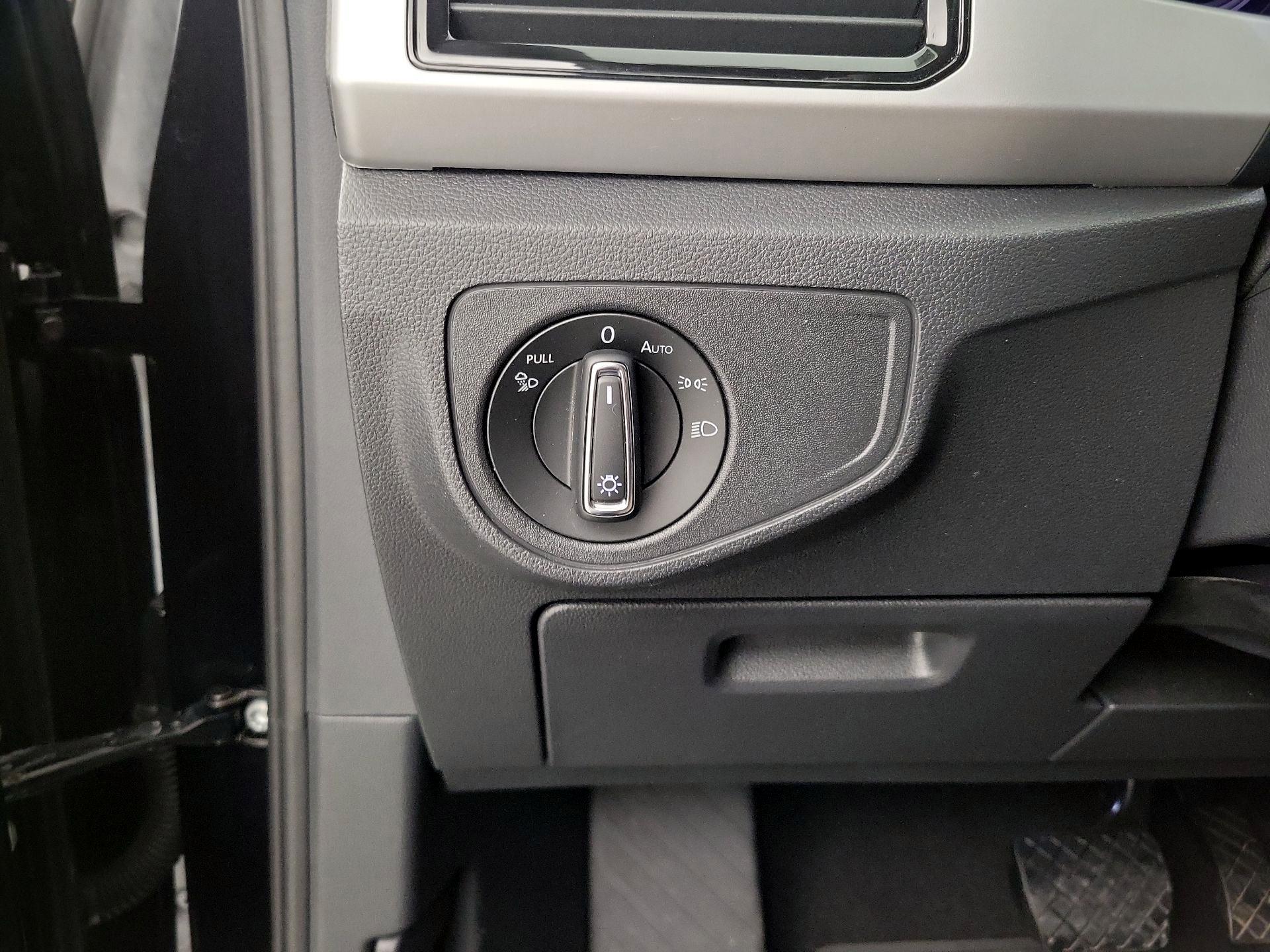 Thumbnail: 2022 Volkswagen Atlas - 13