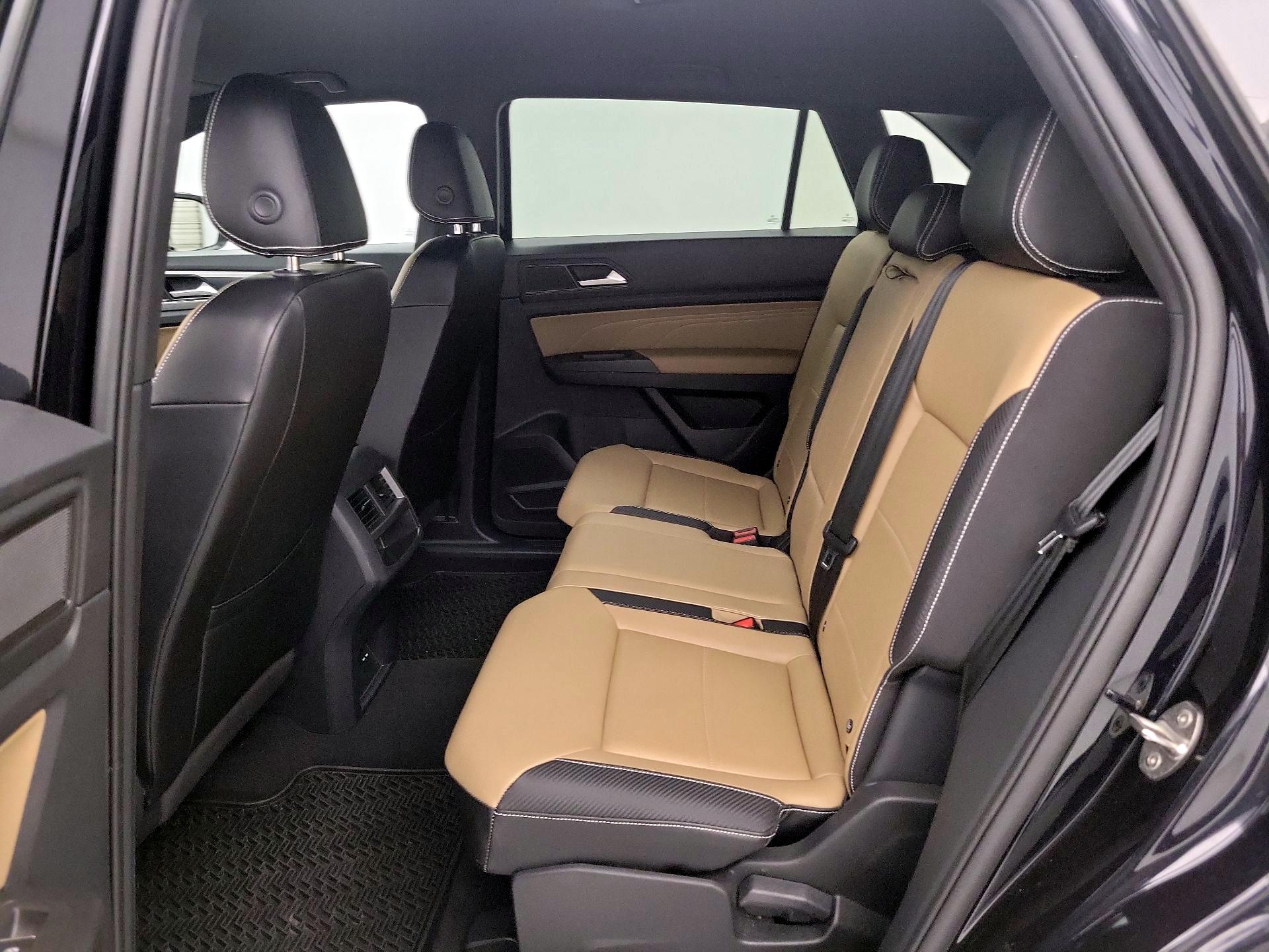 Thumbnail: 2022 Volkswagen Atlas - 19