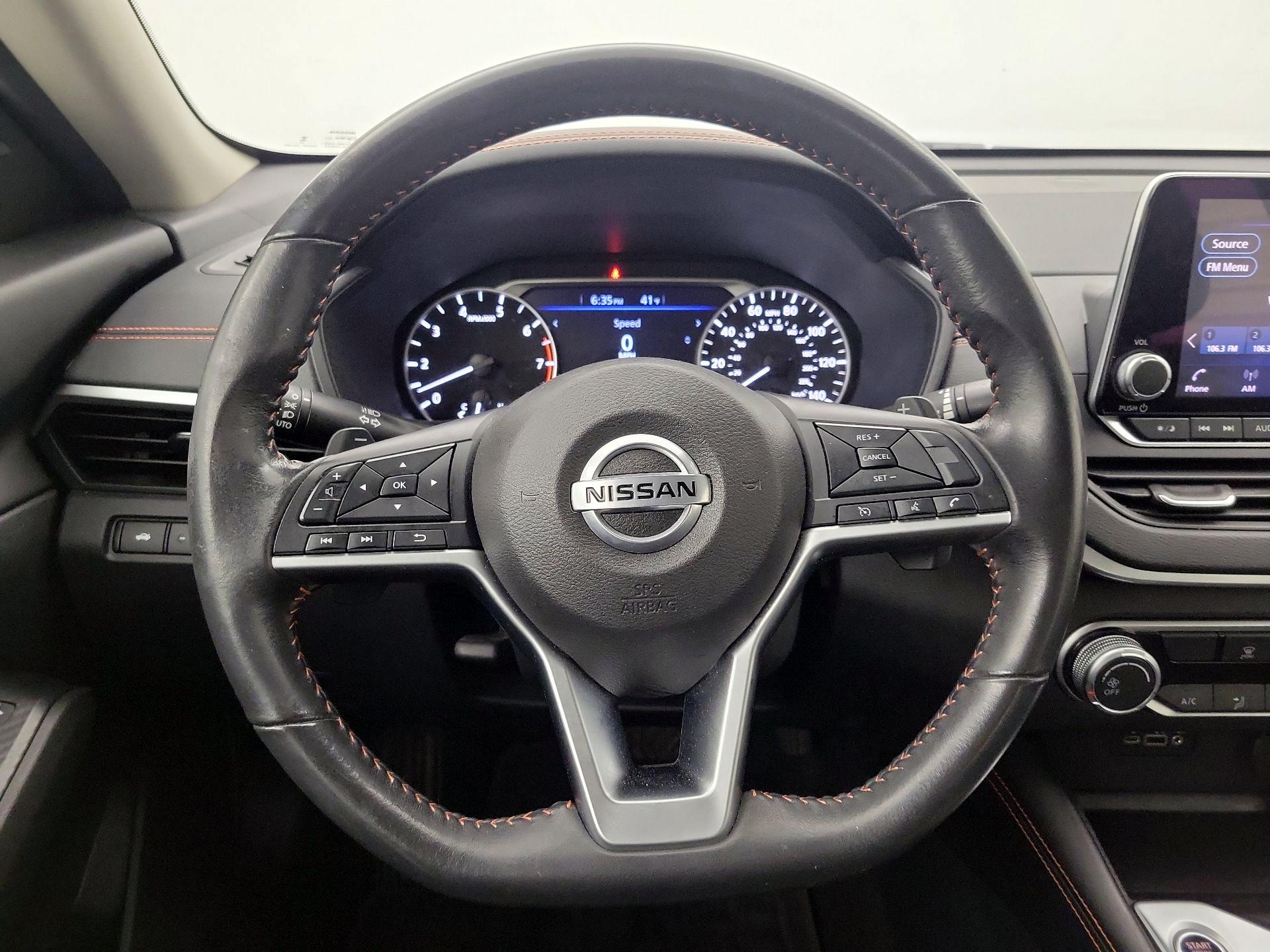 Thumbnail: 2022 Nissan Altima - 10