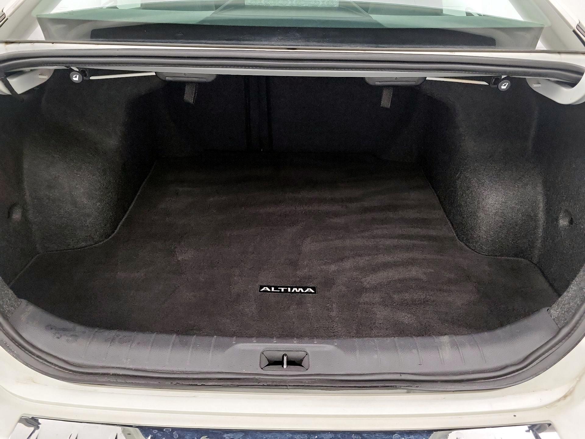 Thumbnail: 2022 Nissan Altima - 20