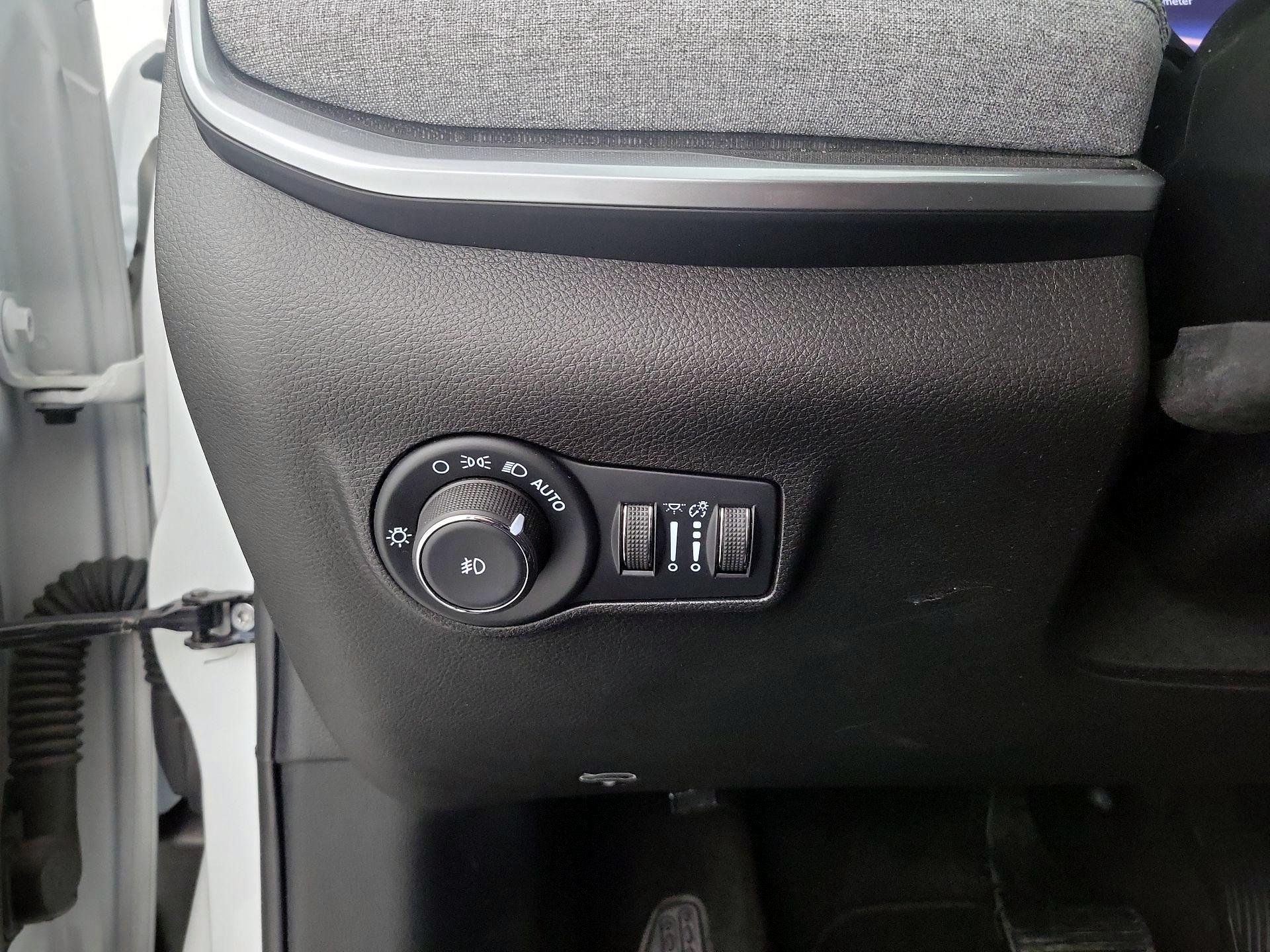 Thumbnail: 2025 Jeep Compass - 13