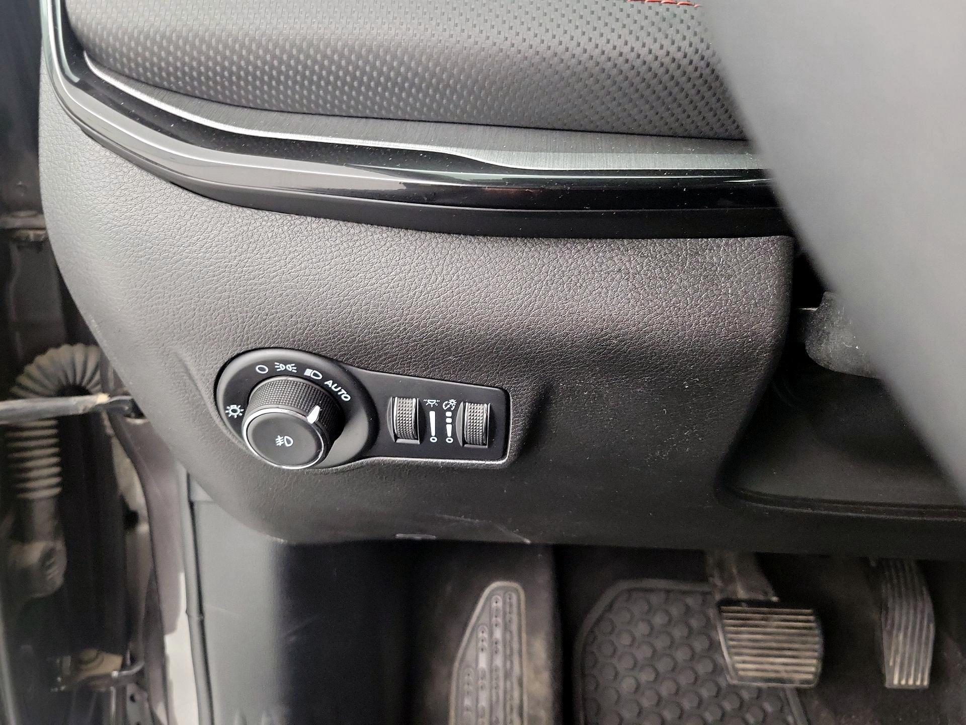 Thumbnail: 2023 Jeep Compass - 13