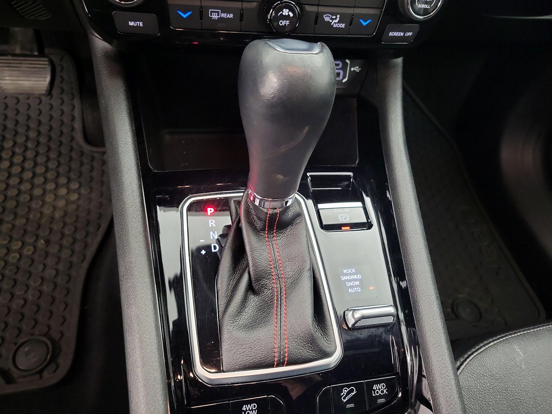 Thumbnail: 2023 Jeep Compass - 17