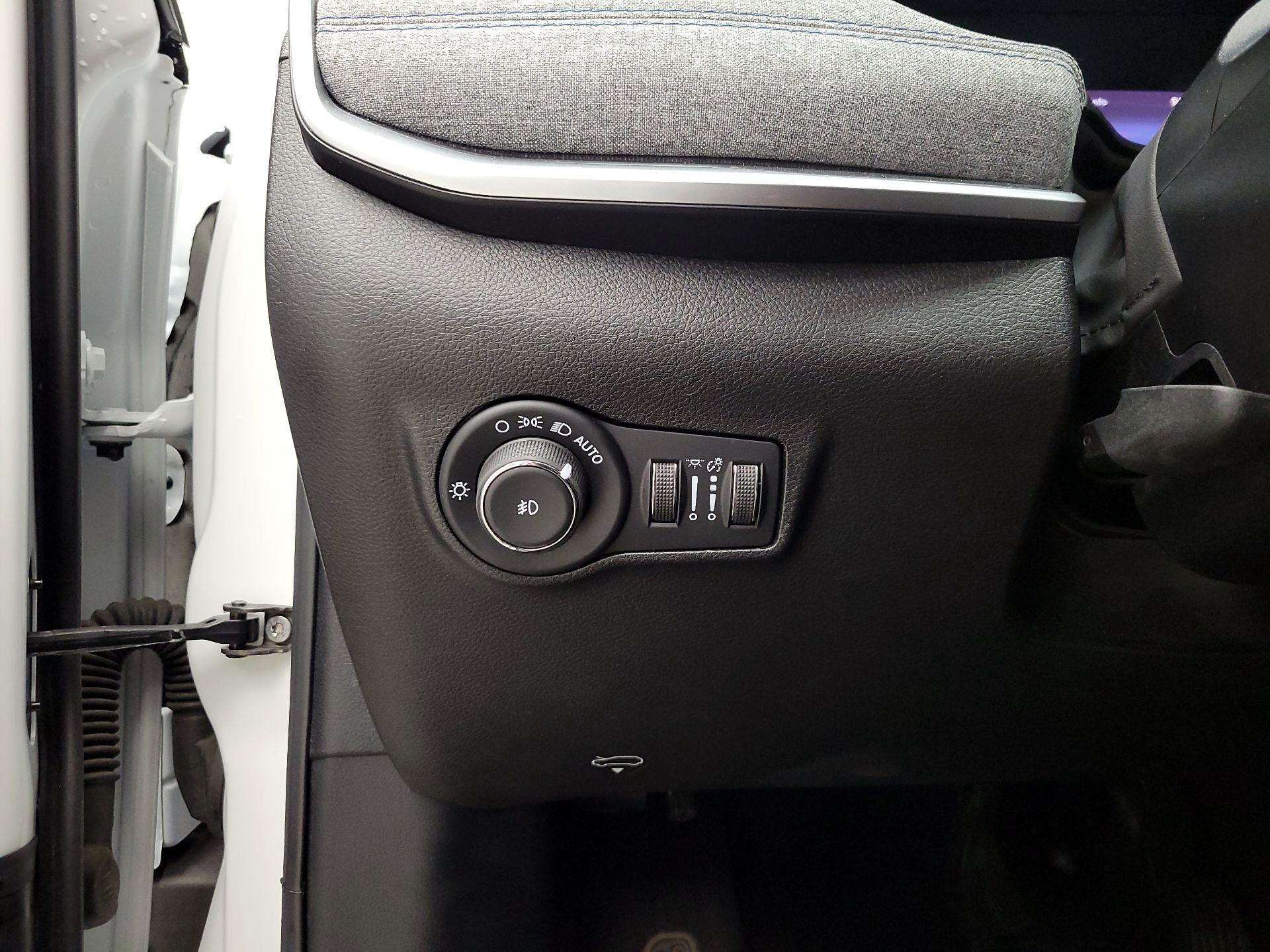 Thumbnail: 2025 Jeep Compass - 13