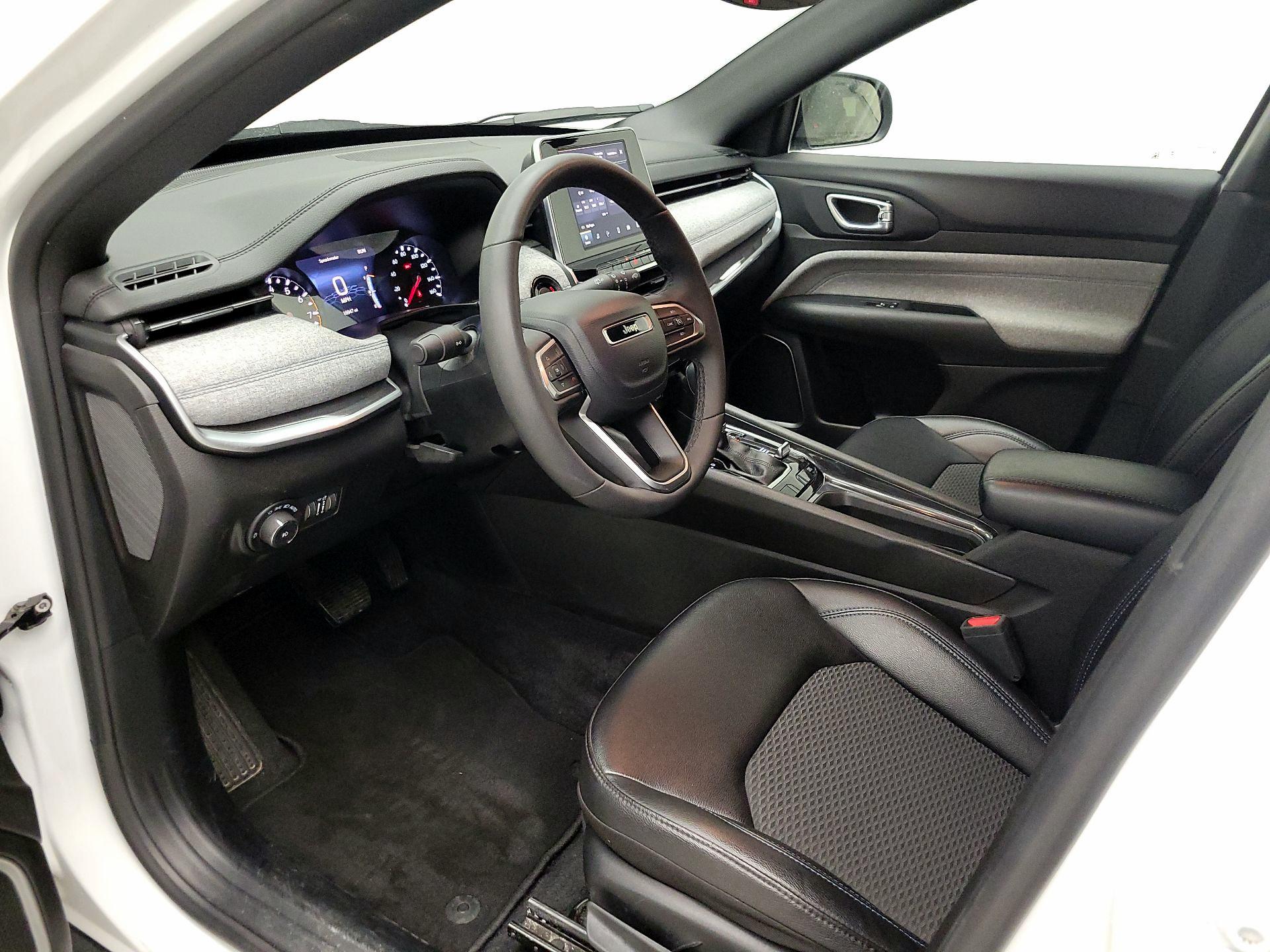 Thumbnail: 2025 Jeep Compass - 11