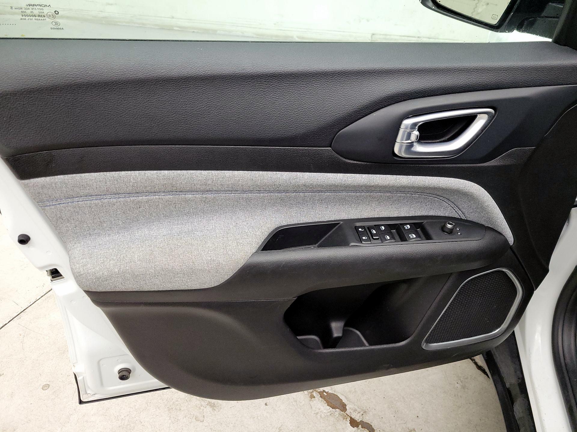 Thumbnail: 2025 Jeep Compass - 12