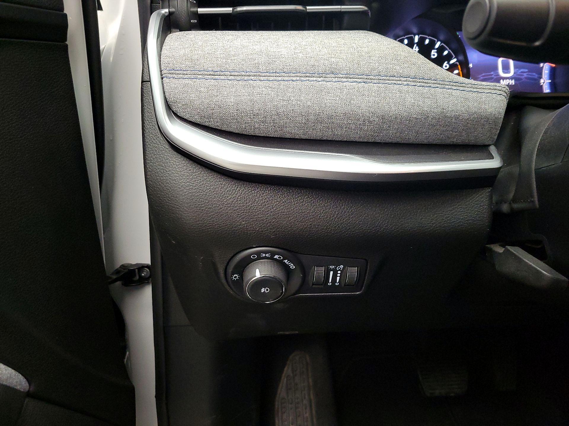 Thumbnail: 2025 Jeep Compass - 13