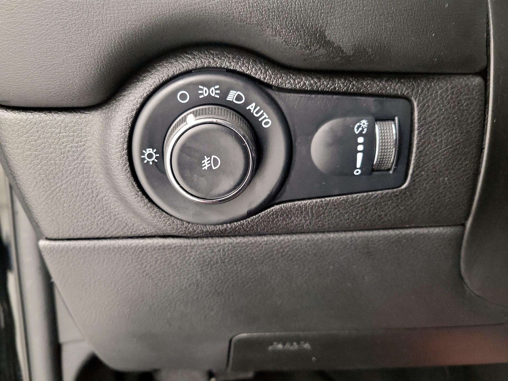 Thumbnail: 2022 Dodge Durango - 13