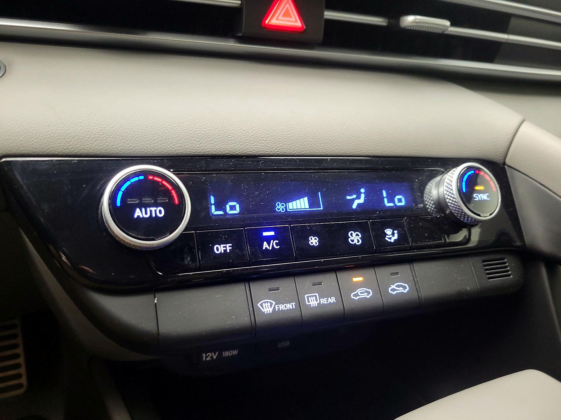 Thumbnail: 2025 Hyundai Elantra - 16