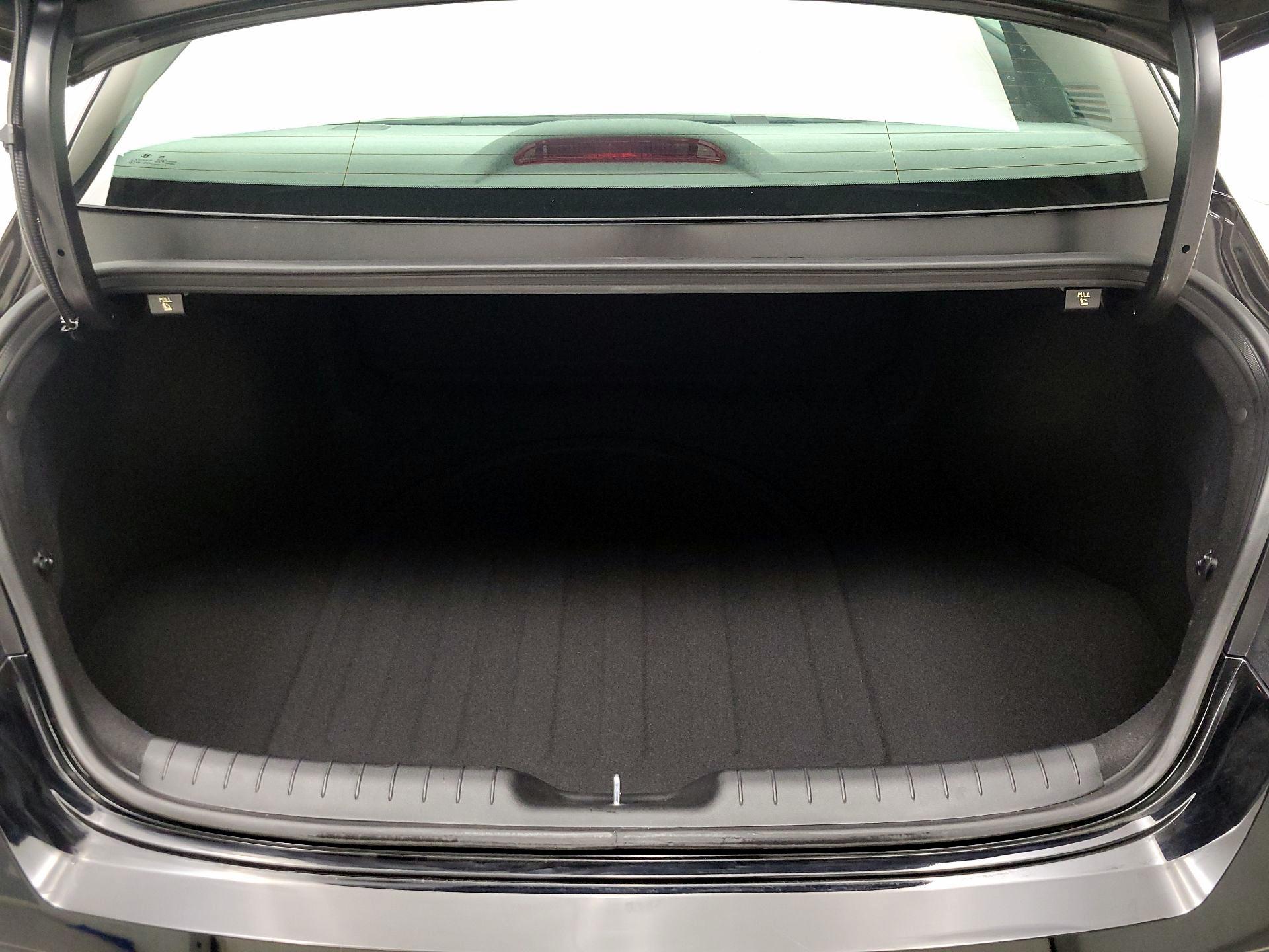 Thumbnail: 2025 Hyundai Elantra - 20