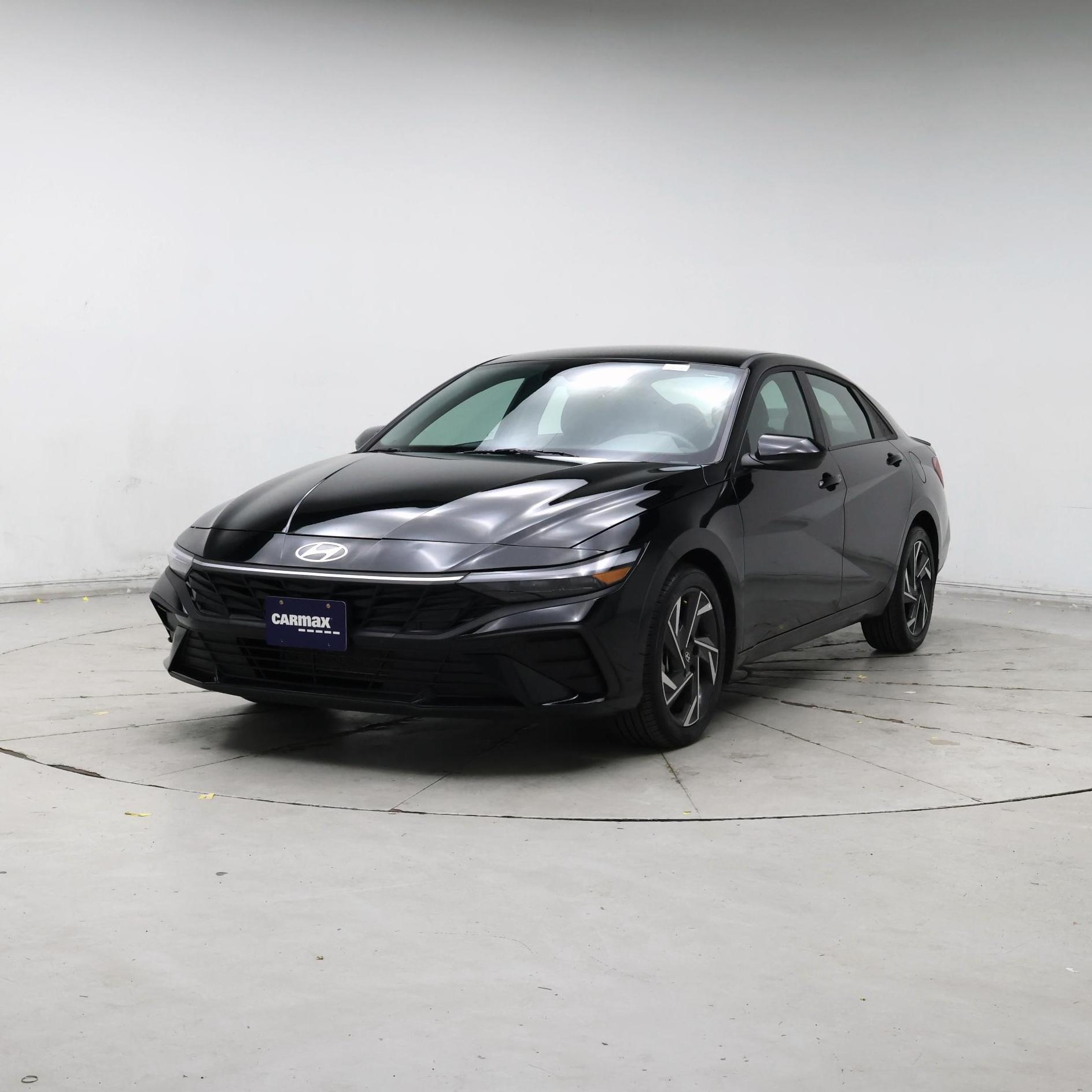 Thumbnail: 2025 Hyundai Elantra - 4