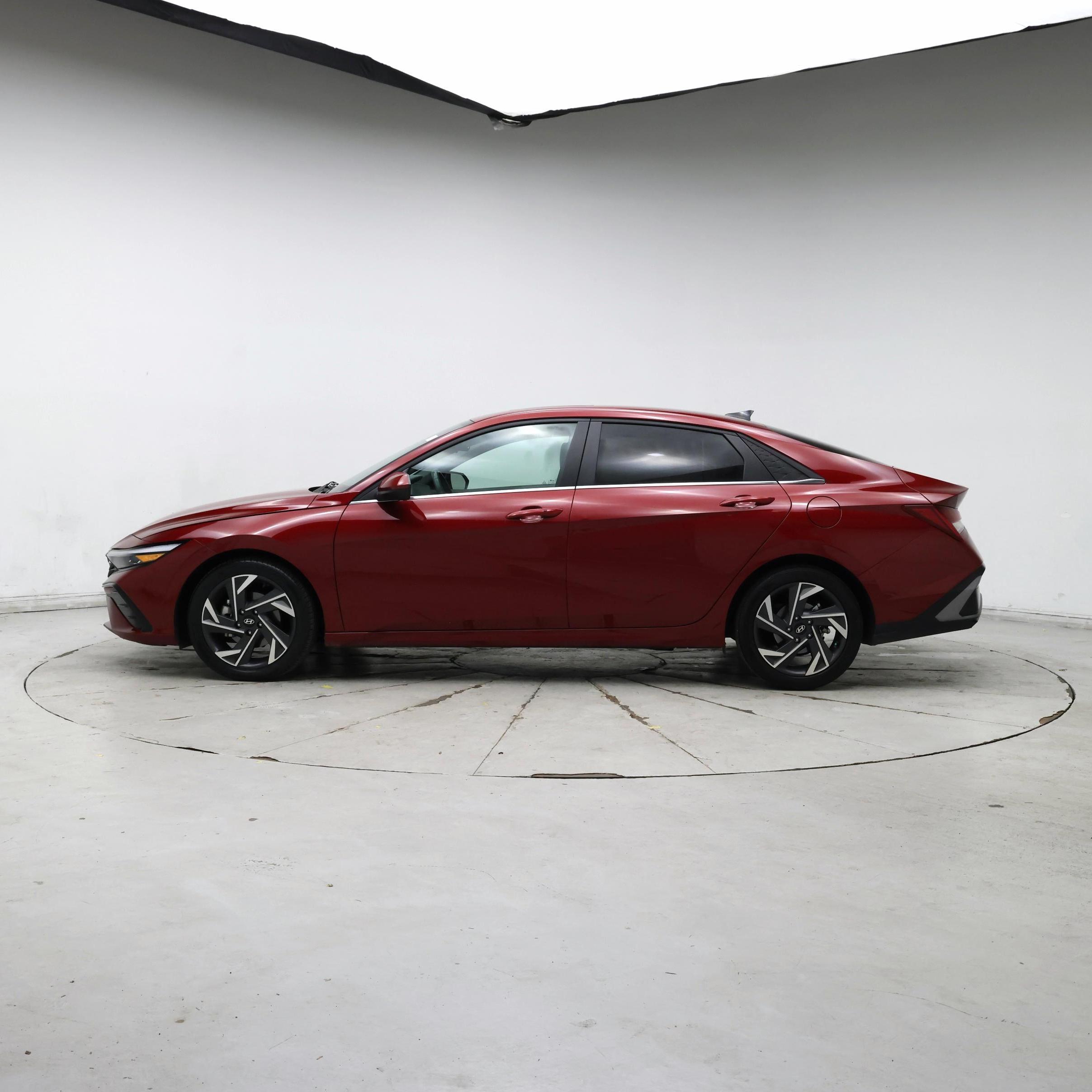 Thumbnail: 2024 Hyundai Elantra - 3