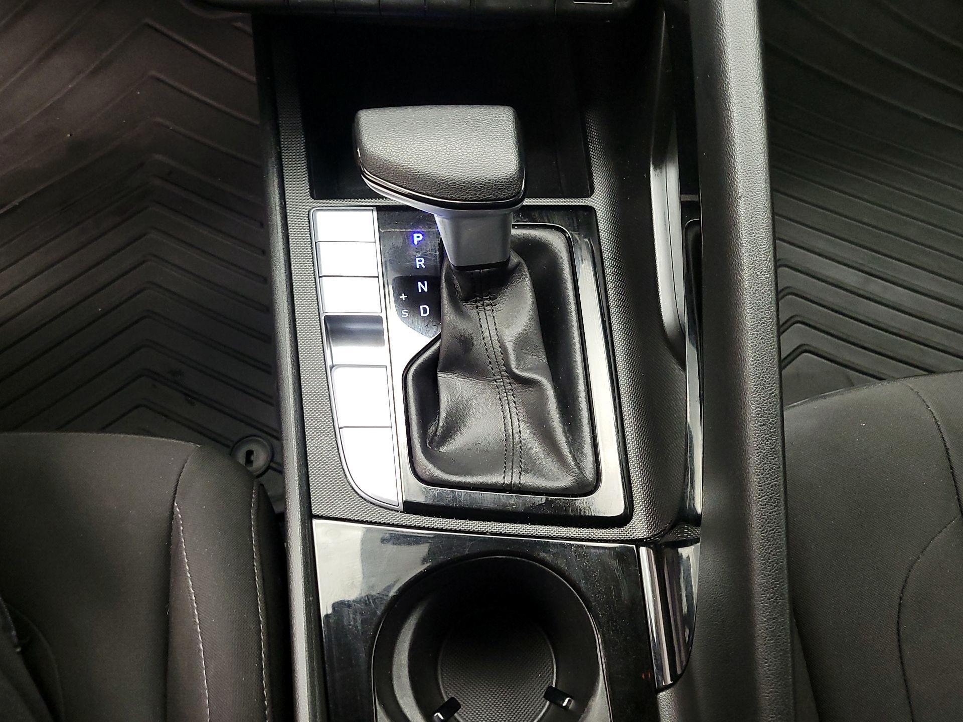 Thumbnail: 2024 Hyundai Elantra - 18