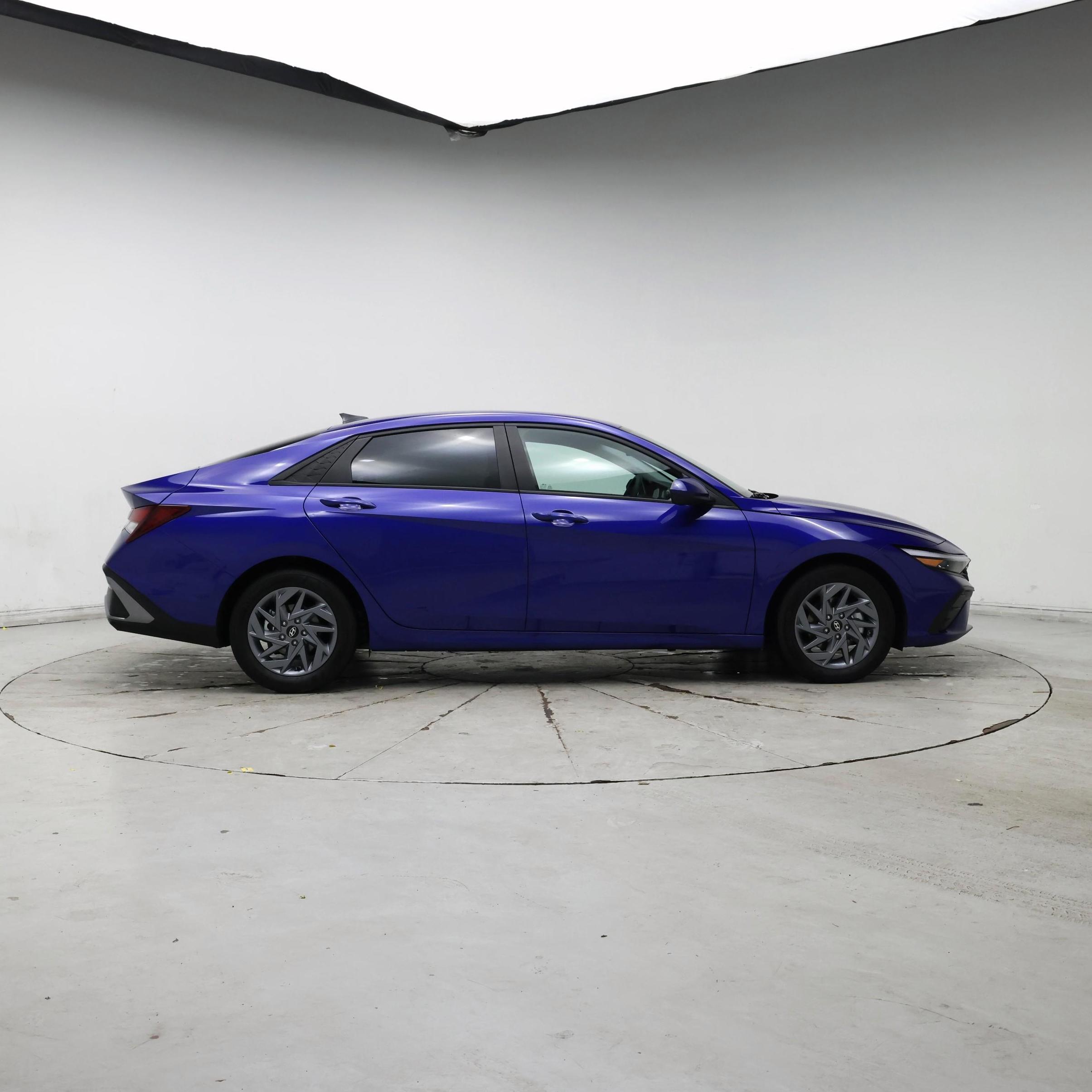 Thumbnail: 2024 Hyundai Elantra - 7