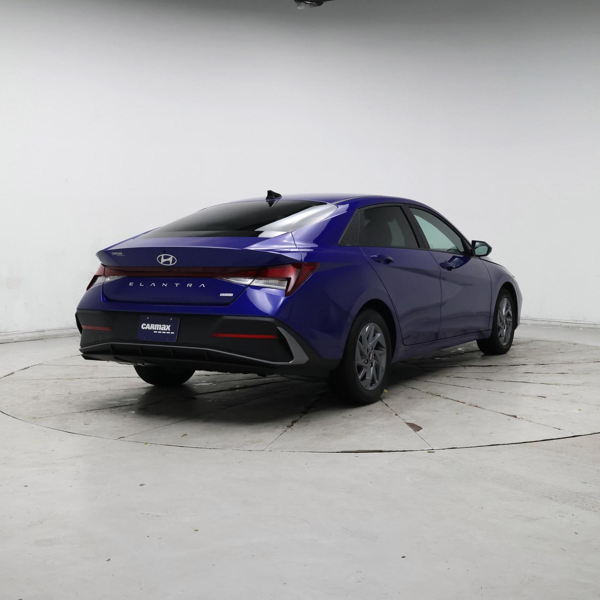 Thumbnail: 2024 Hyundai Elantra - 8