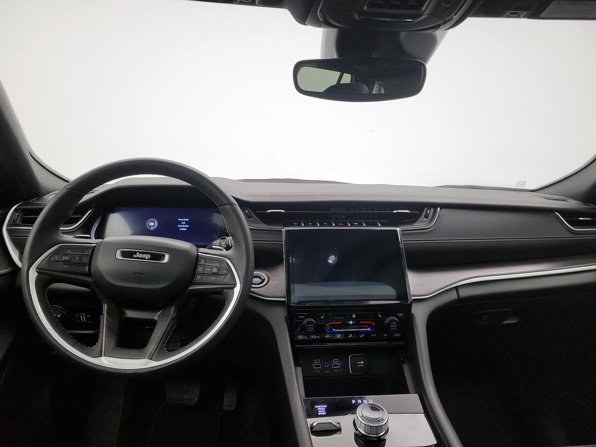 Thumbnail: 2024 Jeep Grand Cherokee - 9