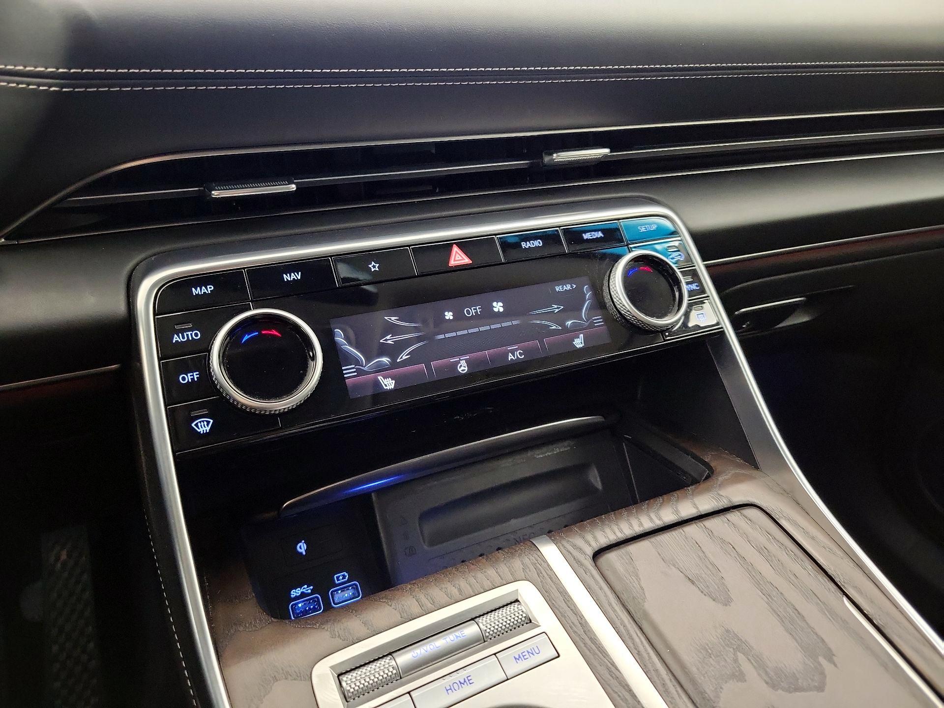 Thumbnail: 2024 Genesis GV80 - 17