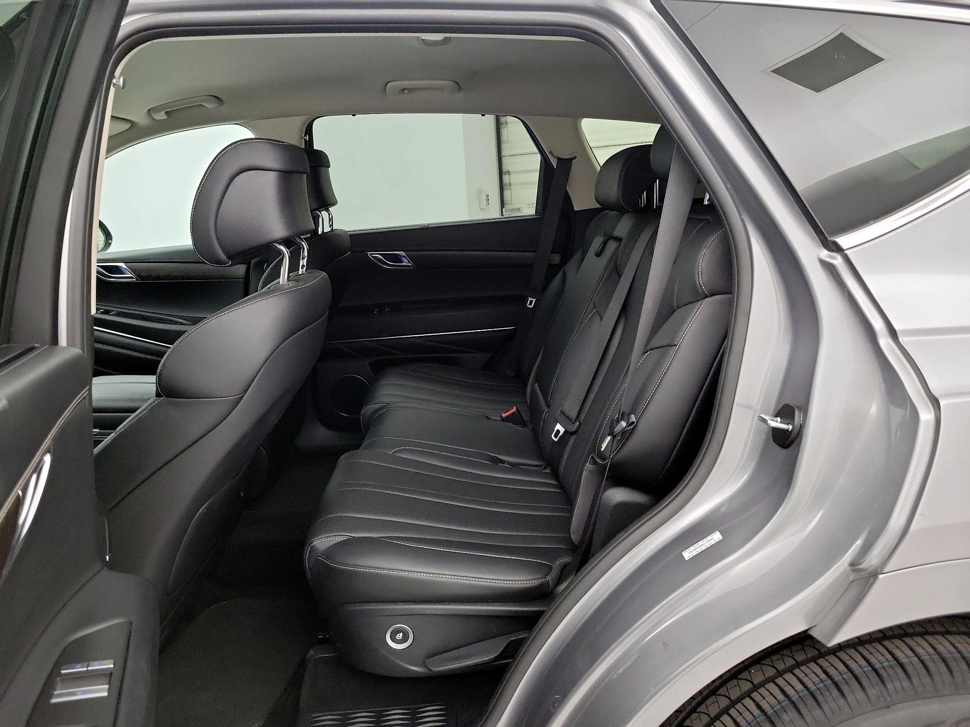 Thumbnail: 2024 Genesis GV80 - 20