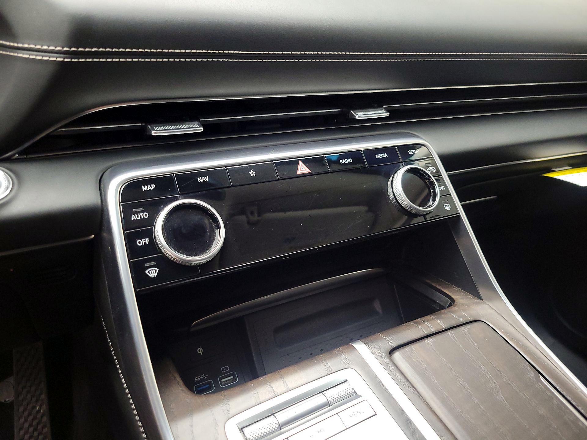 Thumbnail: 2024 Genesis GV80 - 17