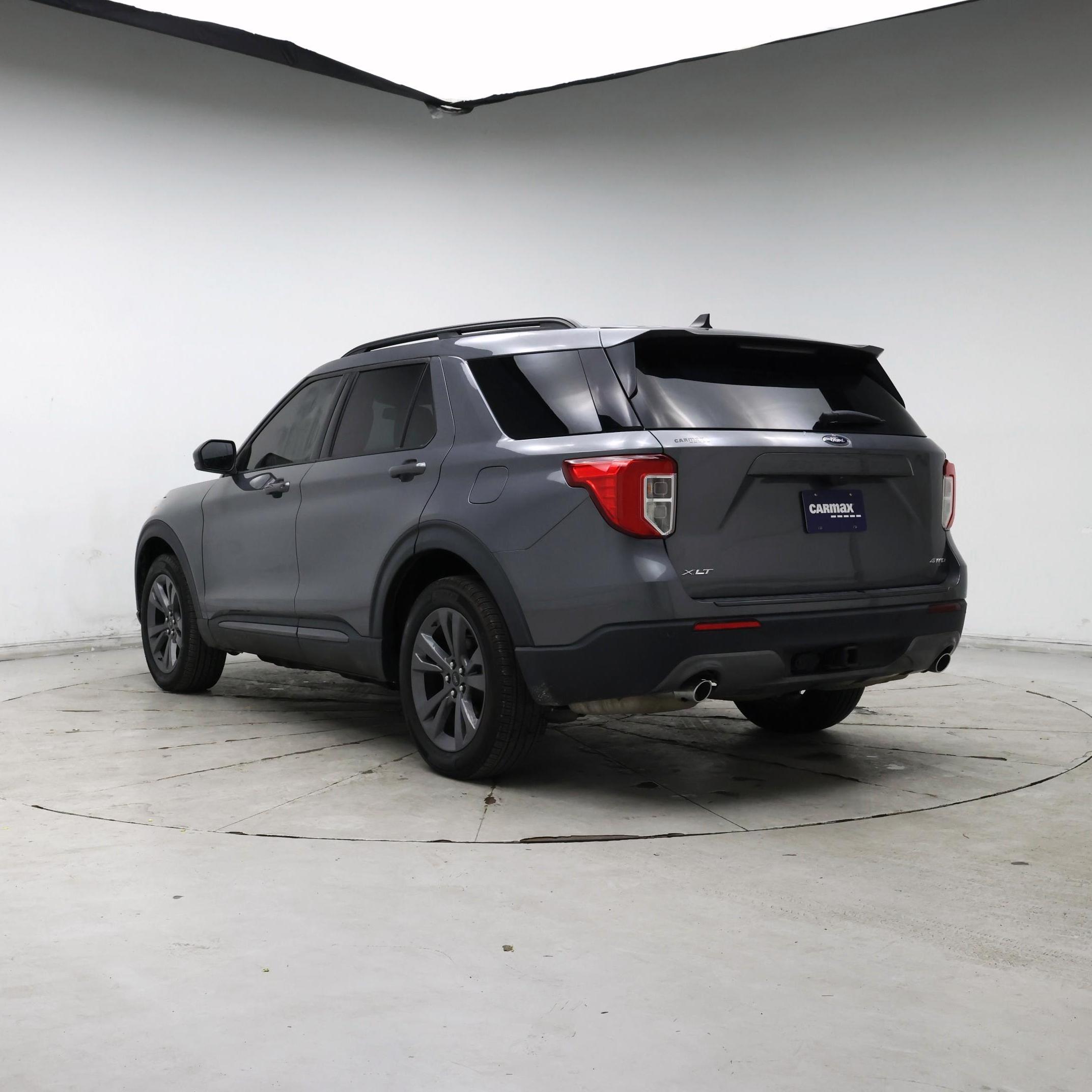 Thumbnail: 2022 Ford Explorer - 2