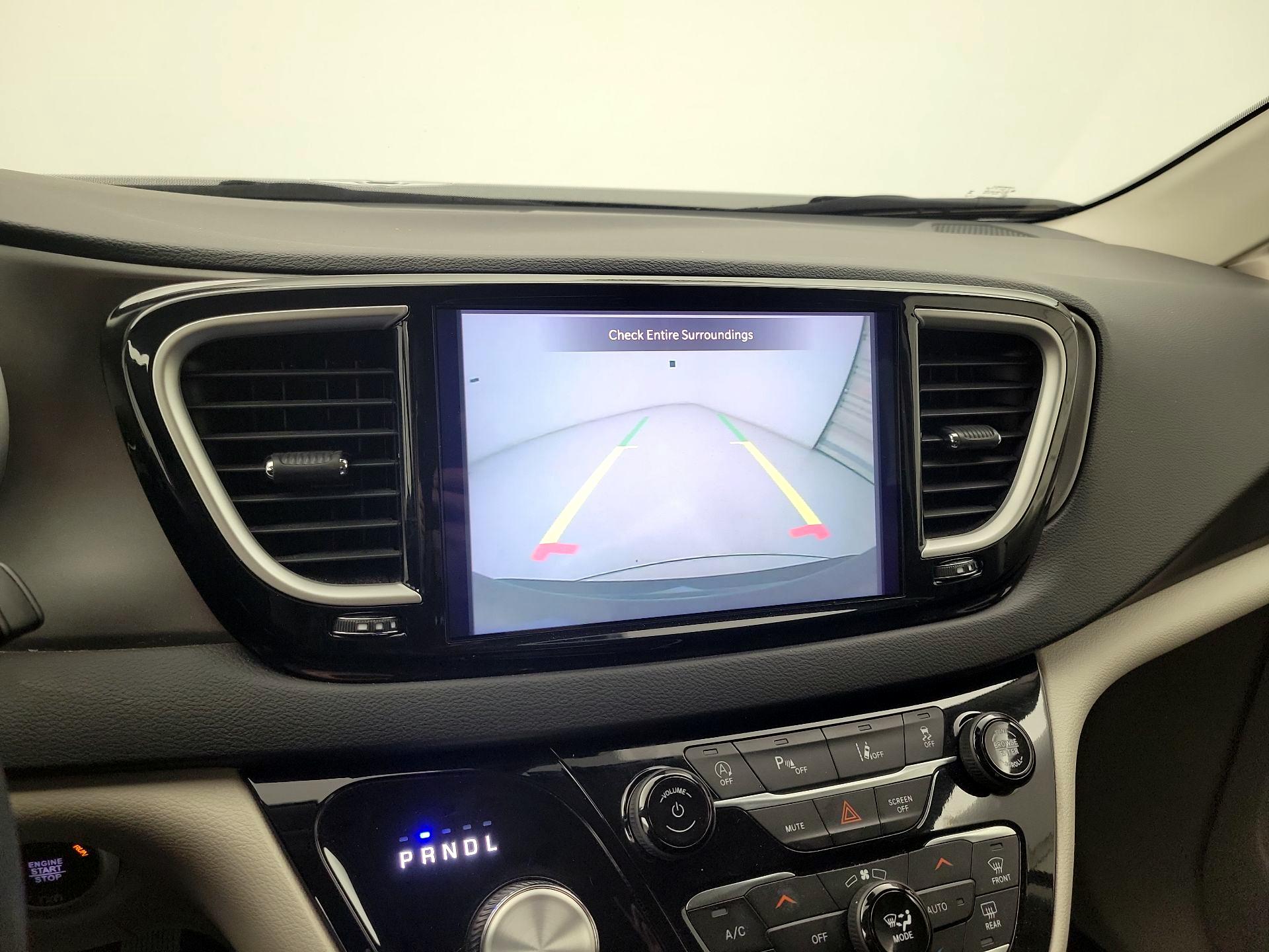 Thumbnail: 2024 Chrysler Pacifica - 14