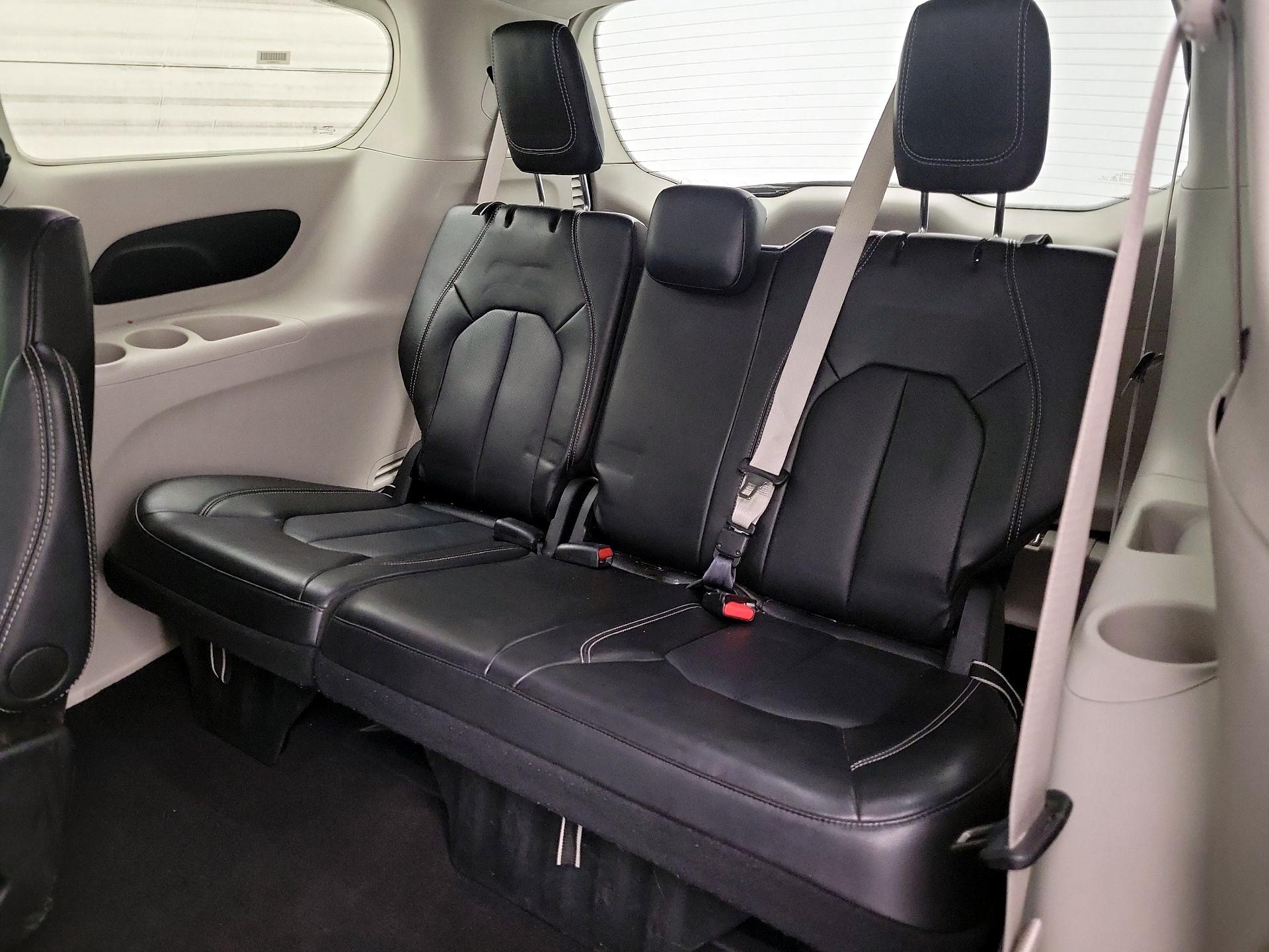 Thumbnail: 2024 Chrysler Pacifica - 20