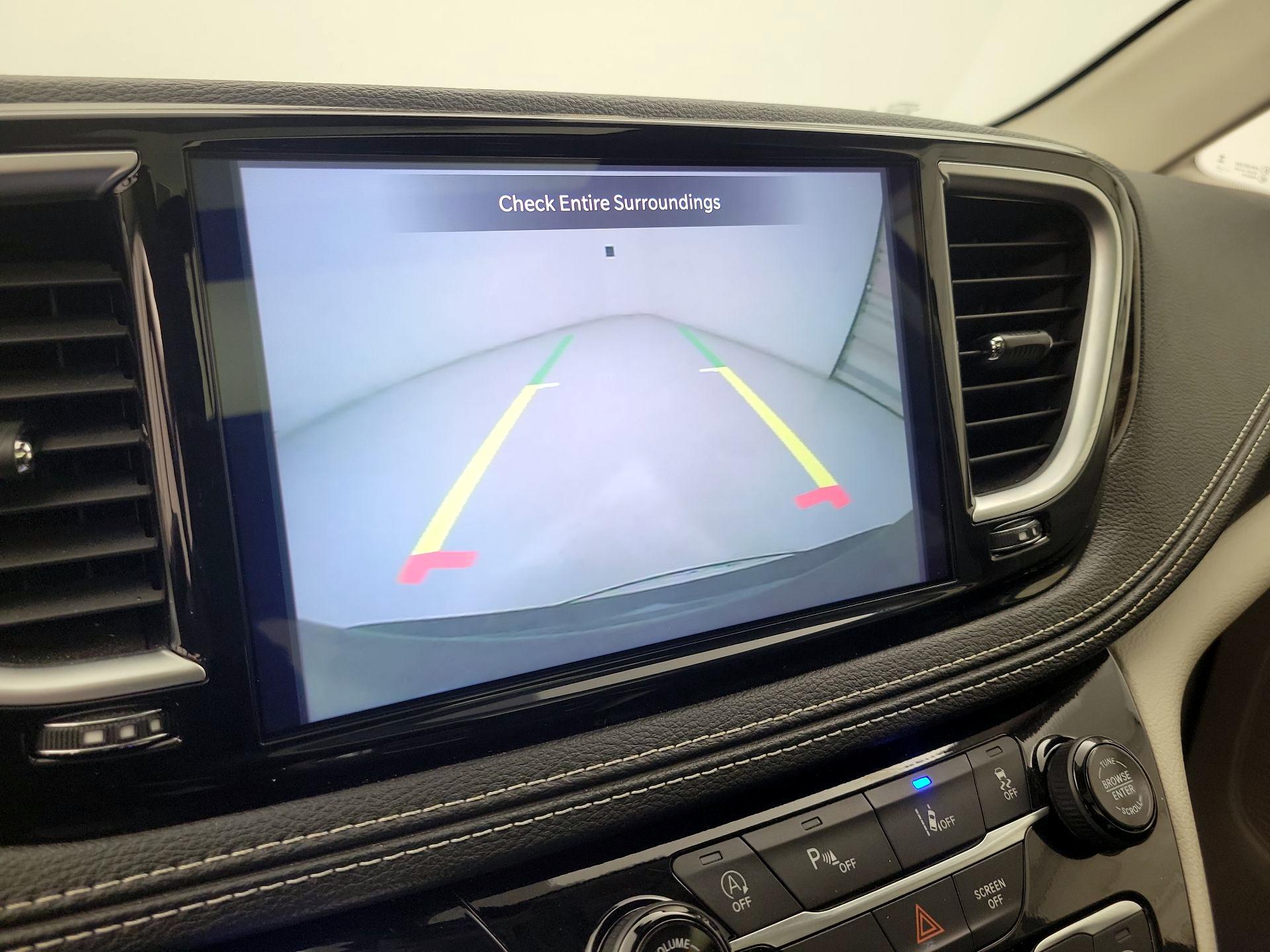 Thumbnail: 2024 Chrysler Pacifica - 15