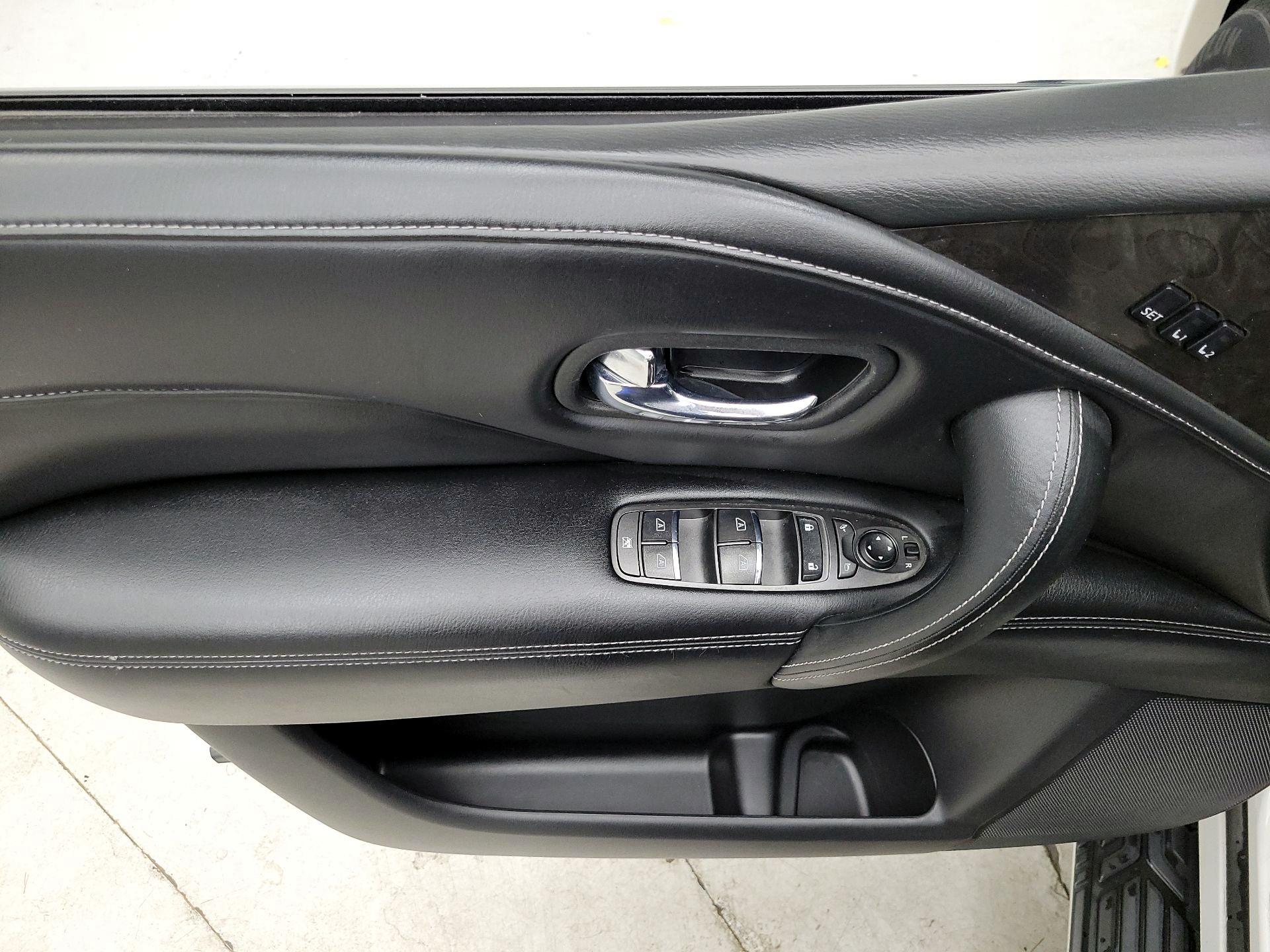 Thumbnail: 2024 INFINITI QX80 - 12