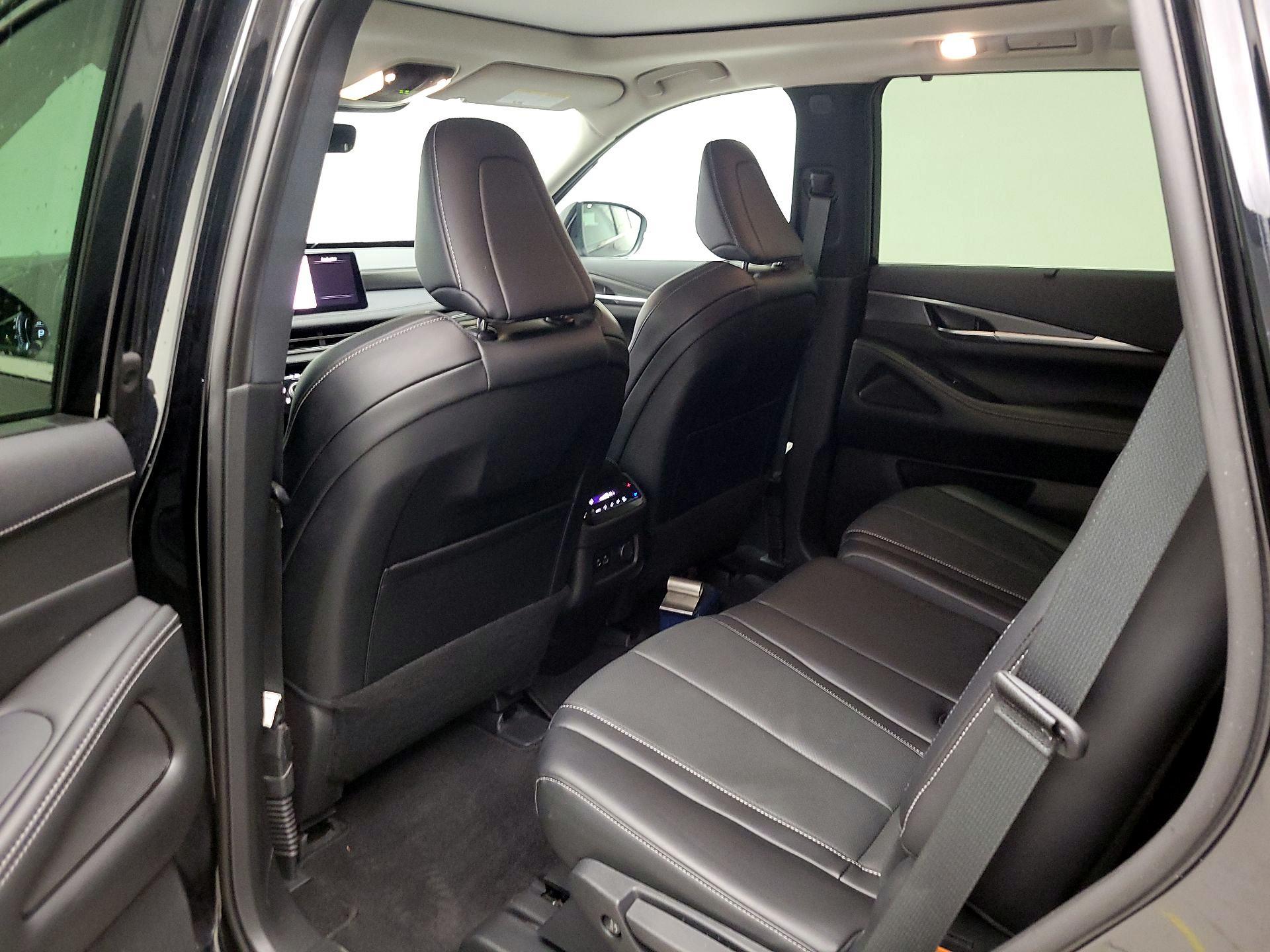 Thumbnail: 2023 INFINITI QX60 - 20