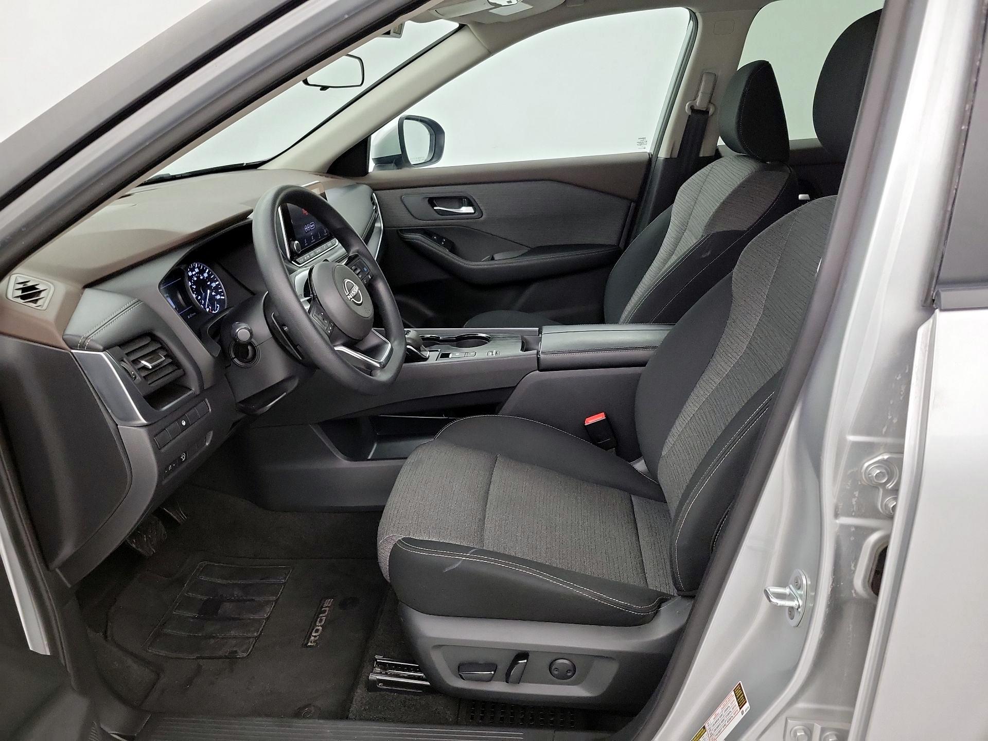 Thumbnail: 2023 Nissan Rogue - 11