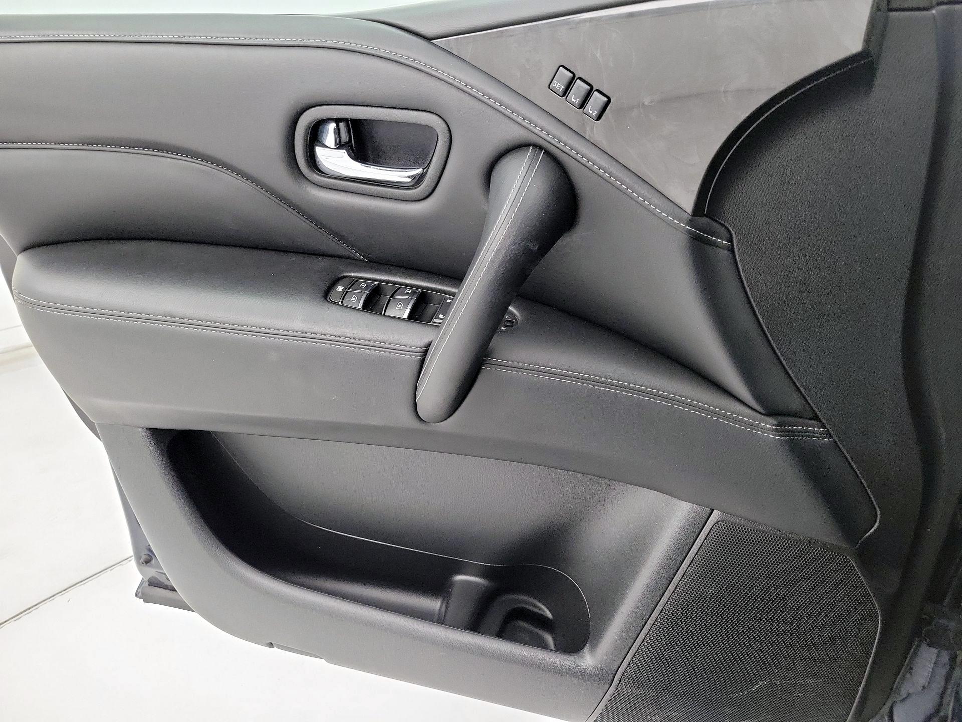 Thumbnail: 2024 INFINITI QX80 - 12