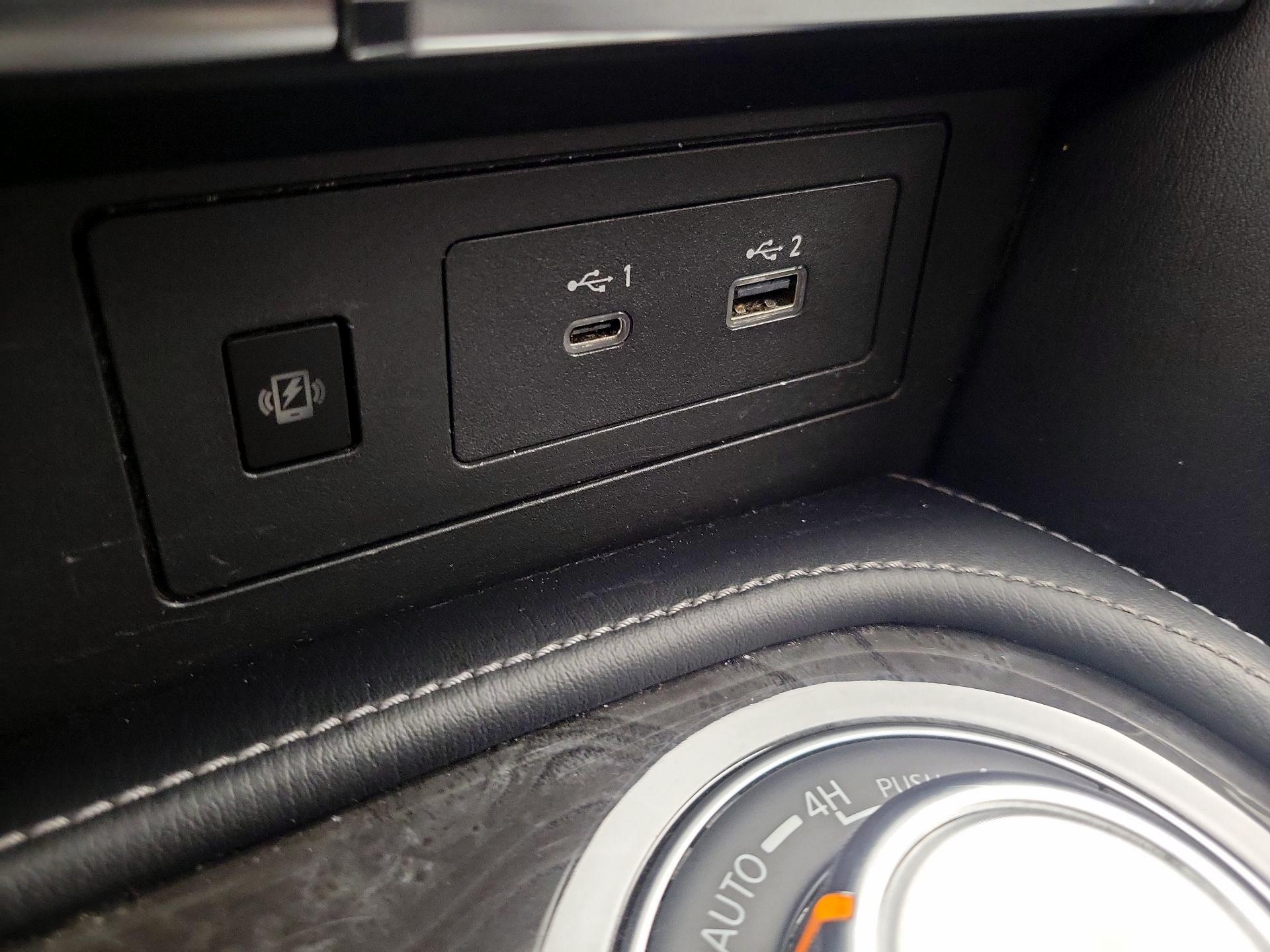 Thumbnail: 2024 INFINITI QX80 - 19