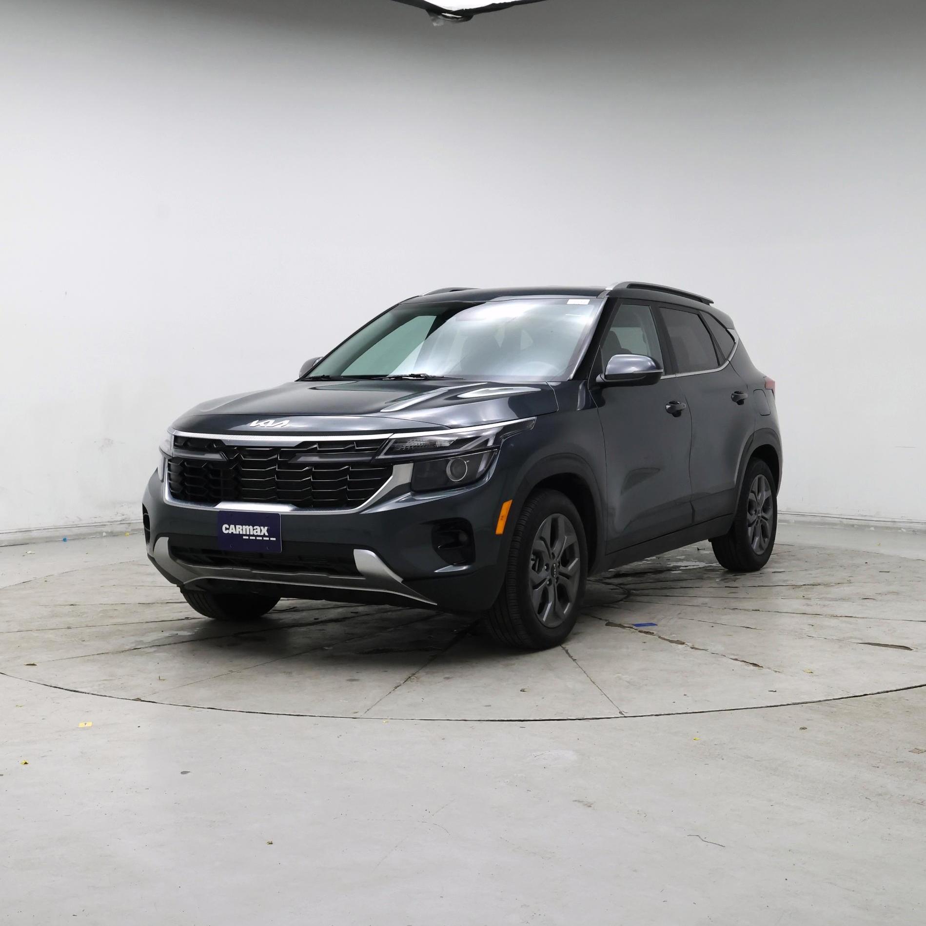 Thumbnail: 2024 Kia Seltos - 4