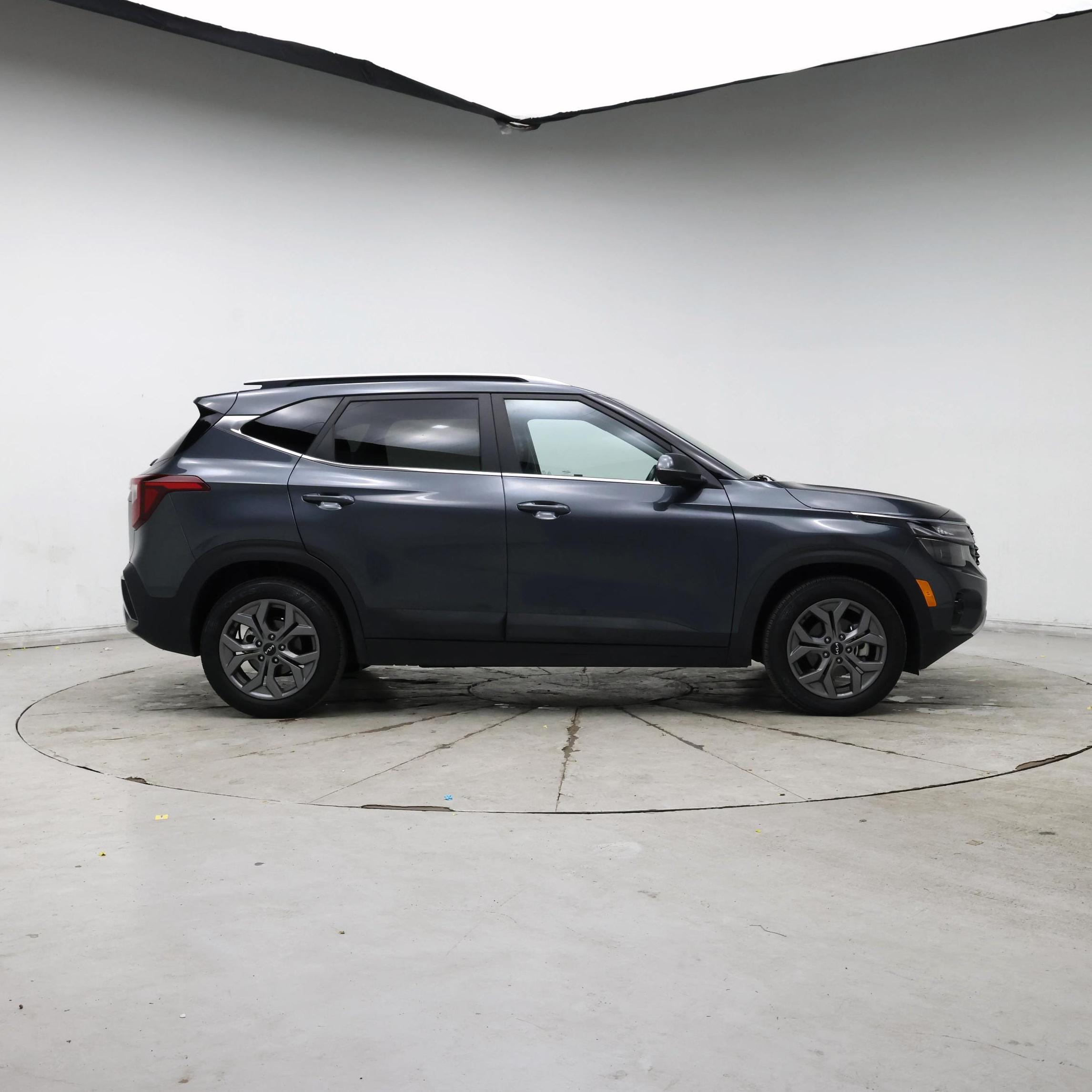 Thumbnail: 2024 Kia Seltos - 7