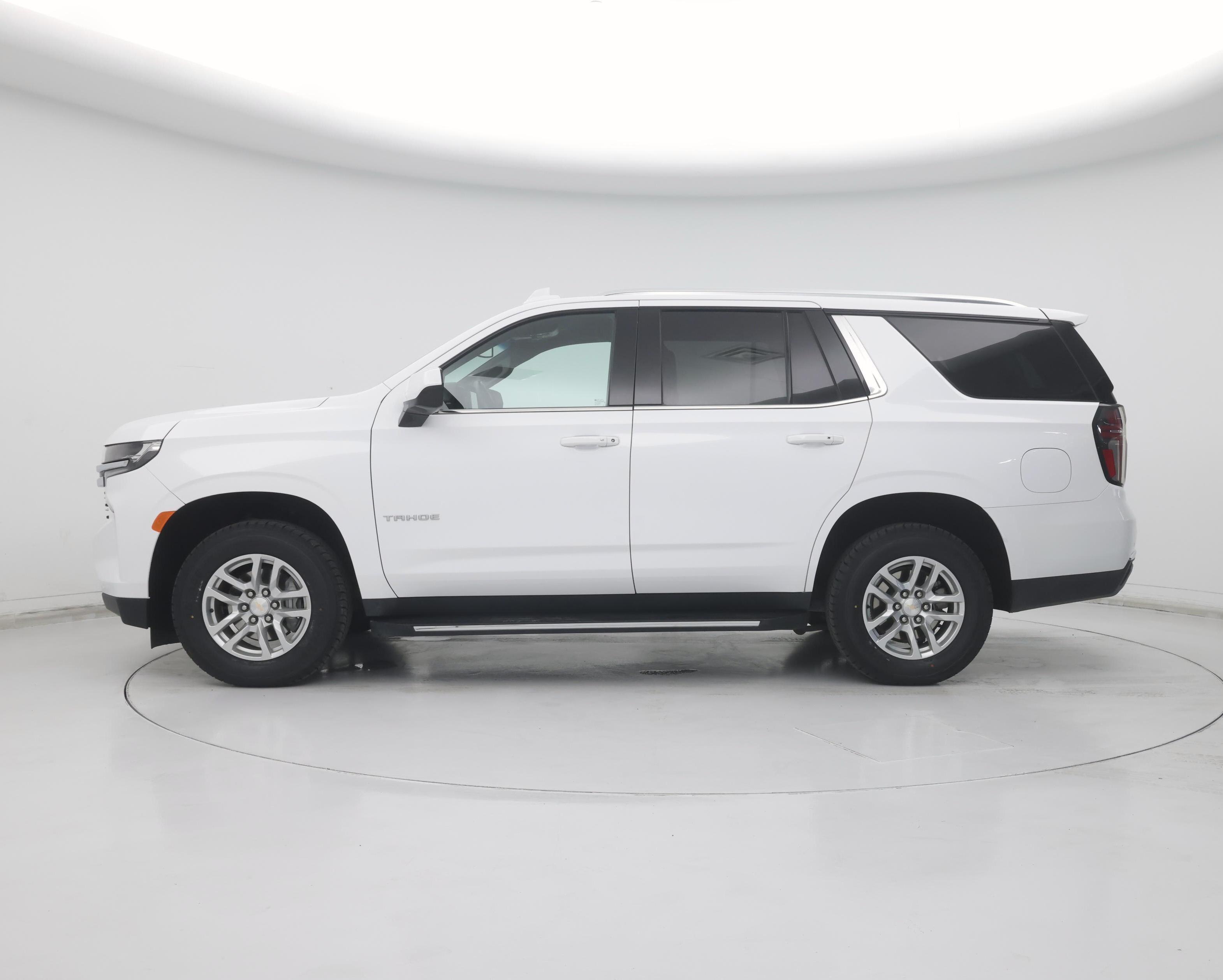 Thumbnail: 2024 Chevrolet Tahoe - 3