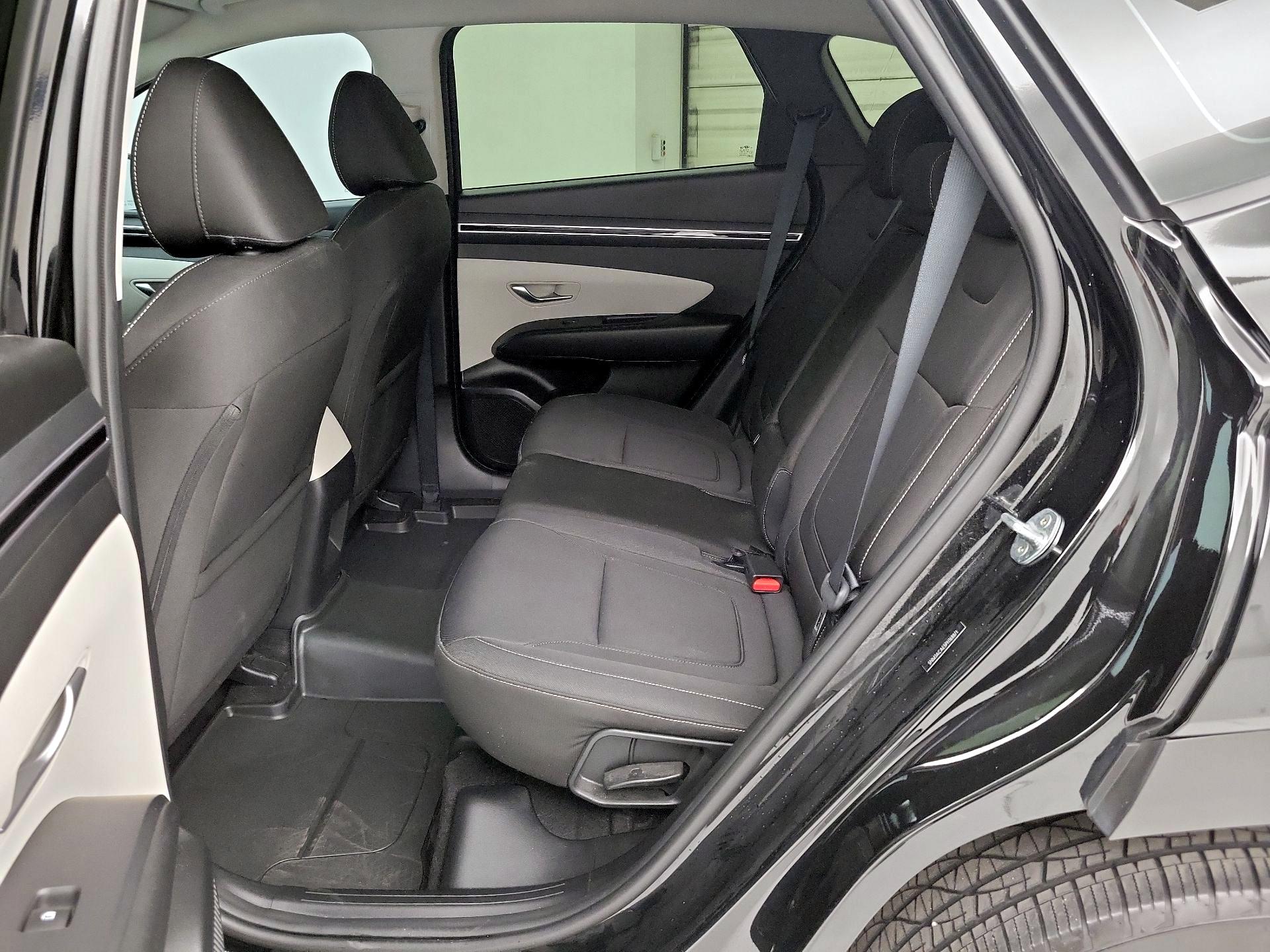 Thumbnail: 2023 Hyundai Tucson - 19