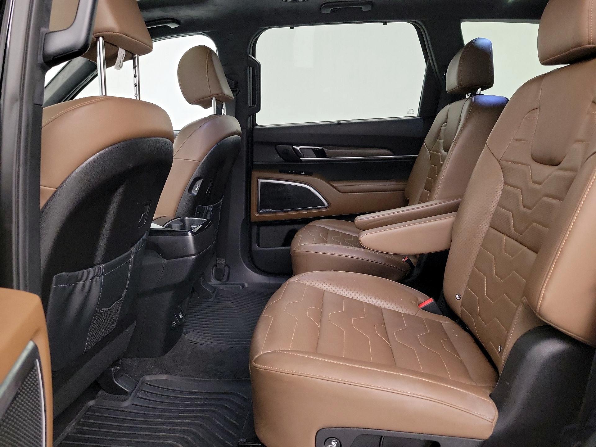 Thumbnail: 2022 Kia Telluride - 19