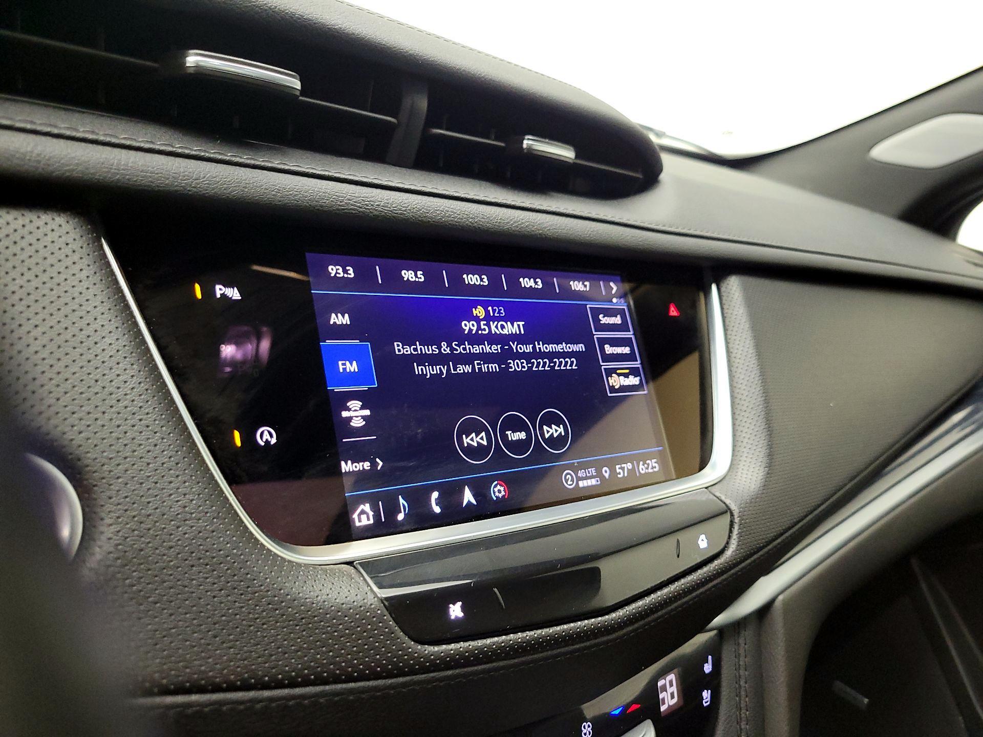 Thumbnail: 2024 Cadillac XT5 - 16