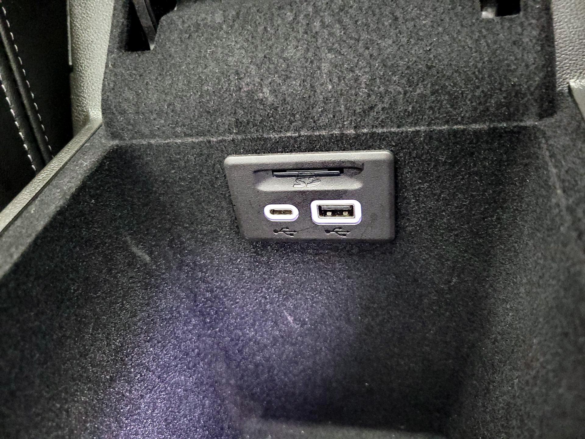 Thumbnail: 2024 Cadillac XT5 - 19