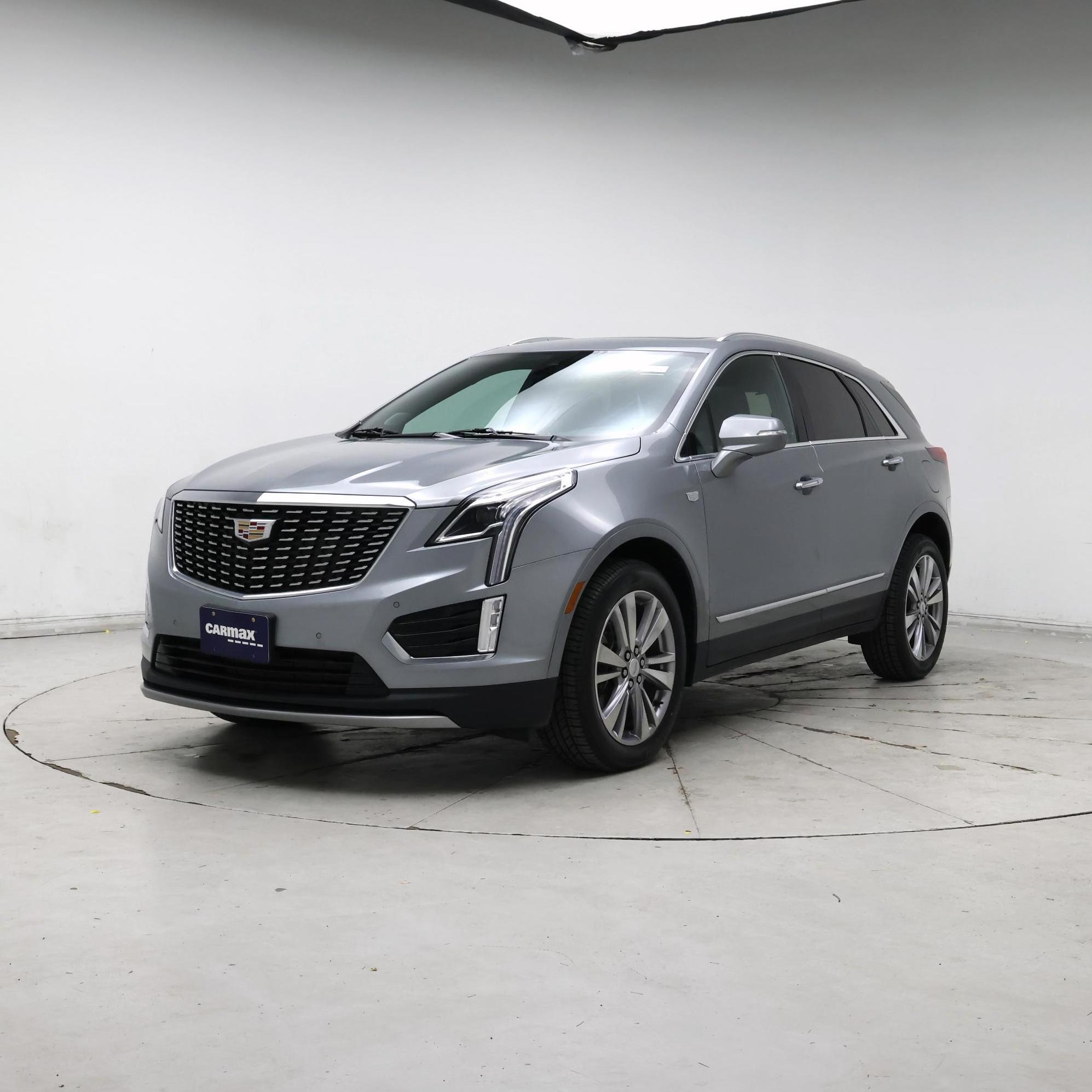Thumbnail: 2024 Cadillac XT5 - 4