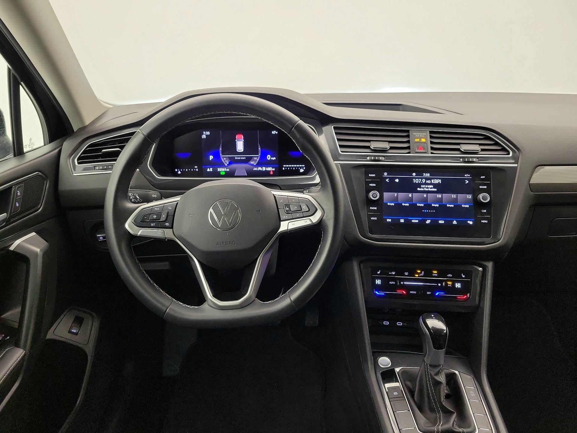 Thumbnail: 2024 Volkswagen Tiguan - 10