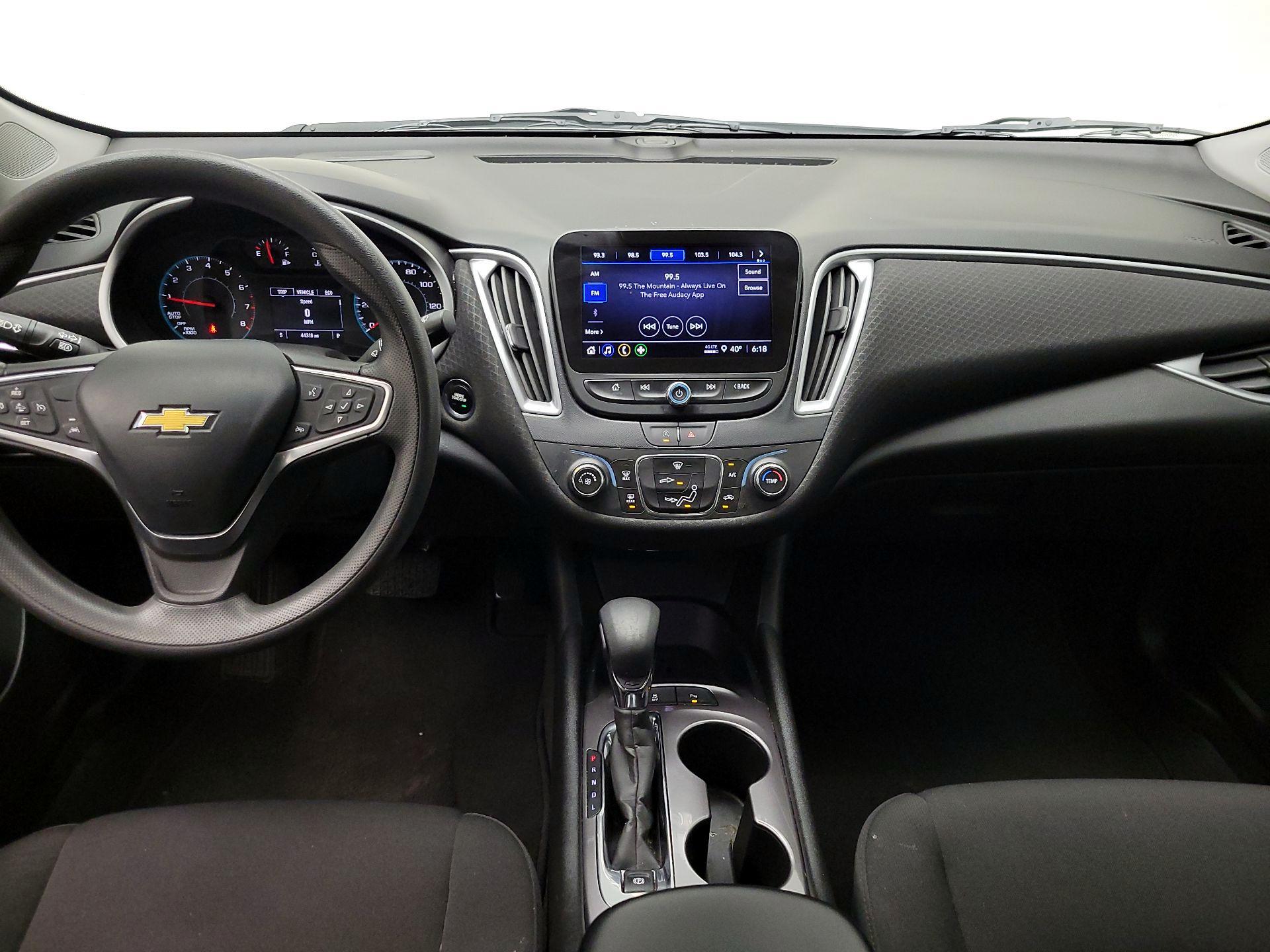 Thumbnail: 2023 Chevrolet Malibu - 9