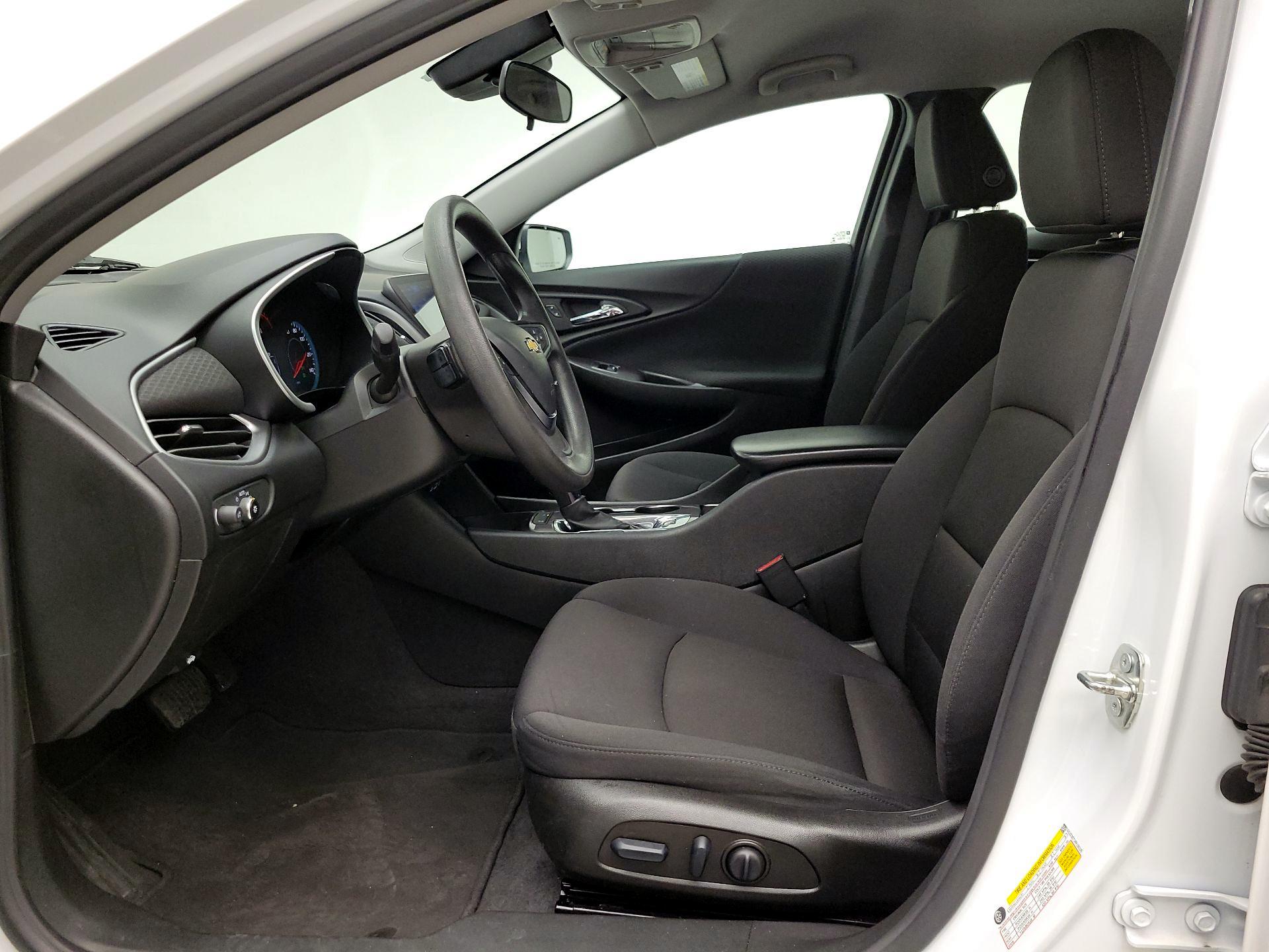 Thumbnail: 2023 Chevrolet Malibu - 11