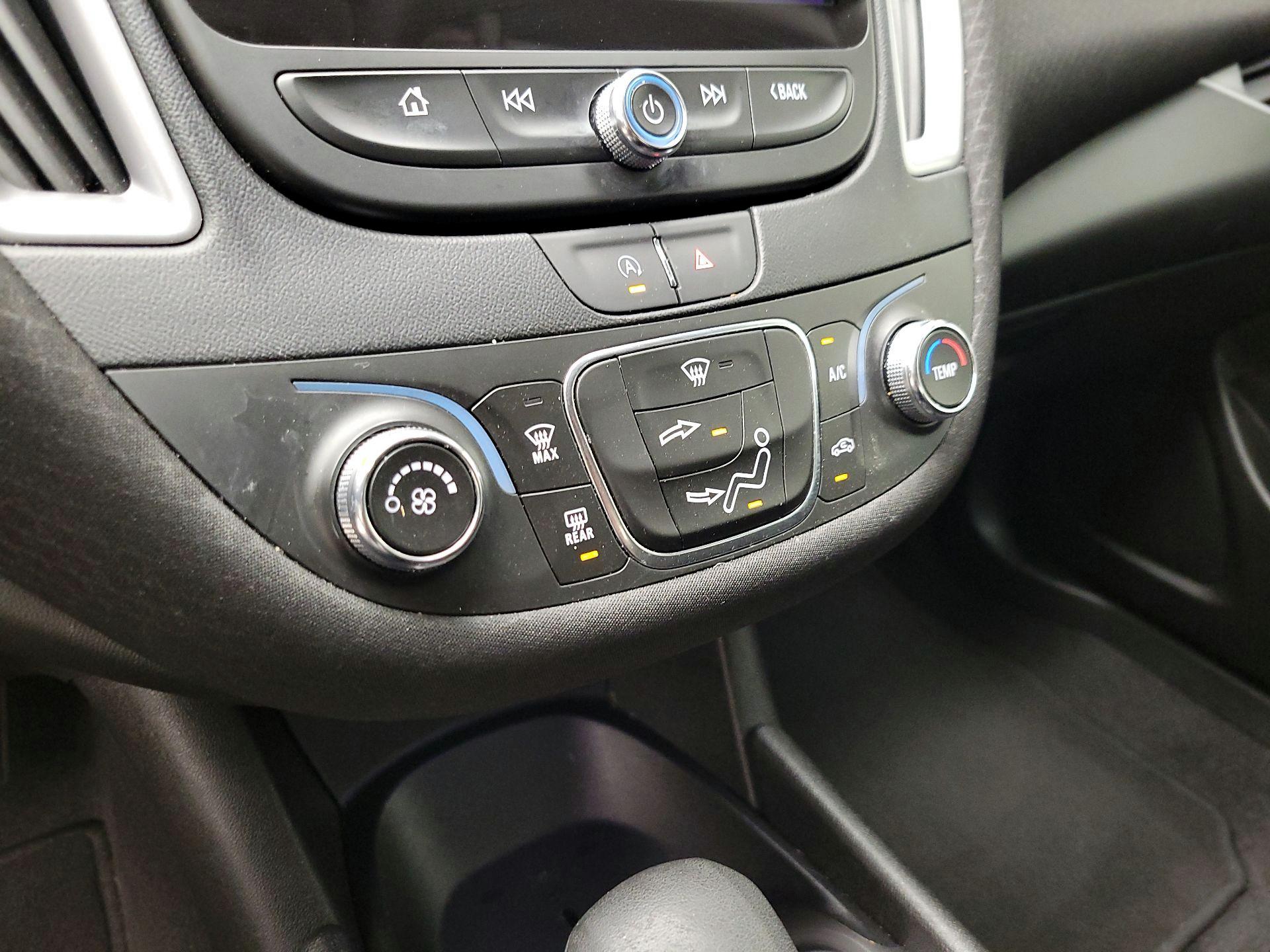 Thumbnail: 2023 Chevrolet Malibu - 16